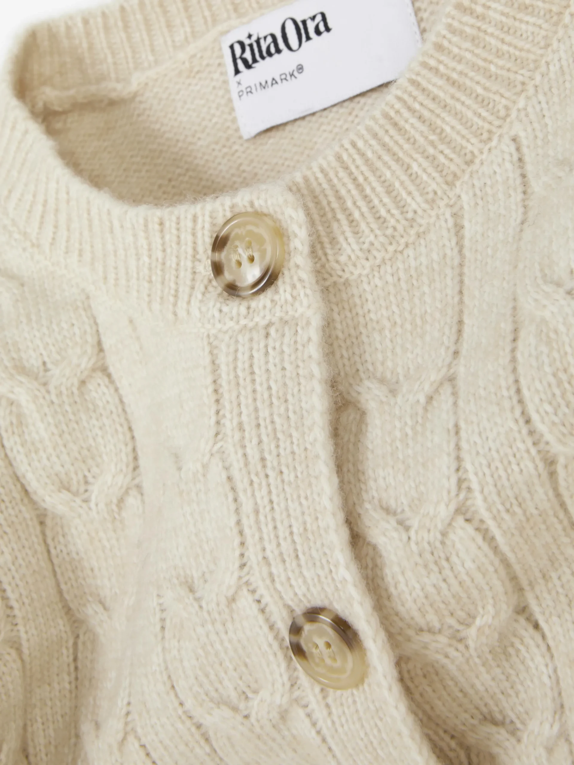Cárdigan De Punto De Ochos De Rita Ora