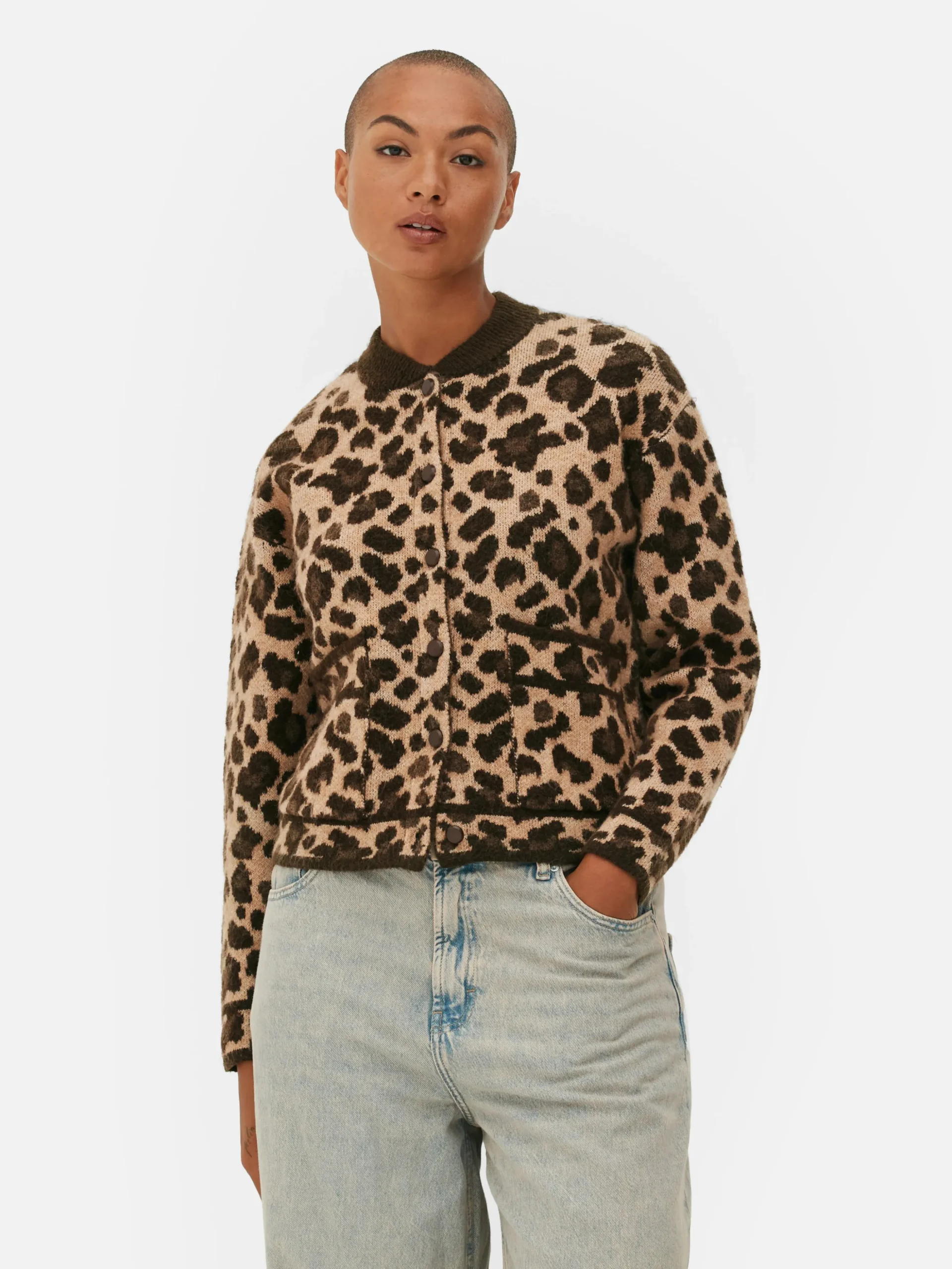 Cárdigan Tipo Bómber Con Estampado De Leopardo