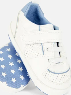 Deportivas Bajas Con Estrellas En La Suela