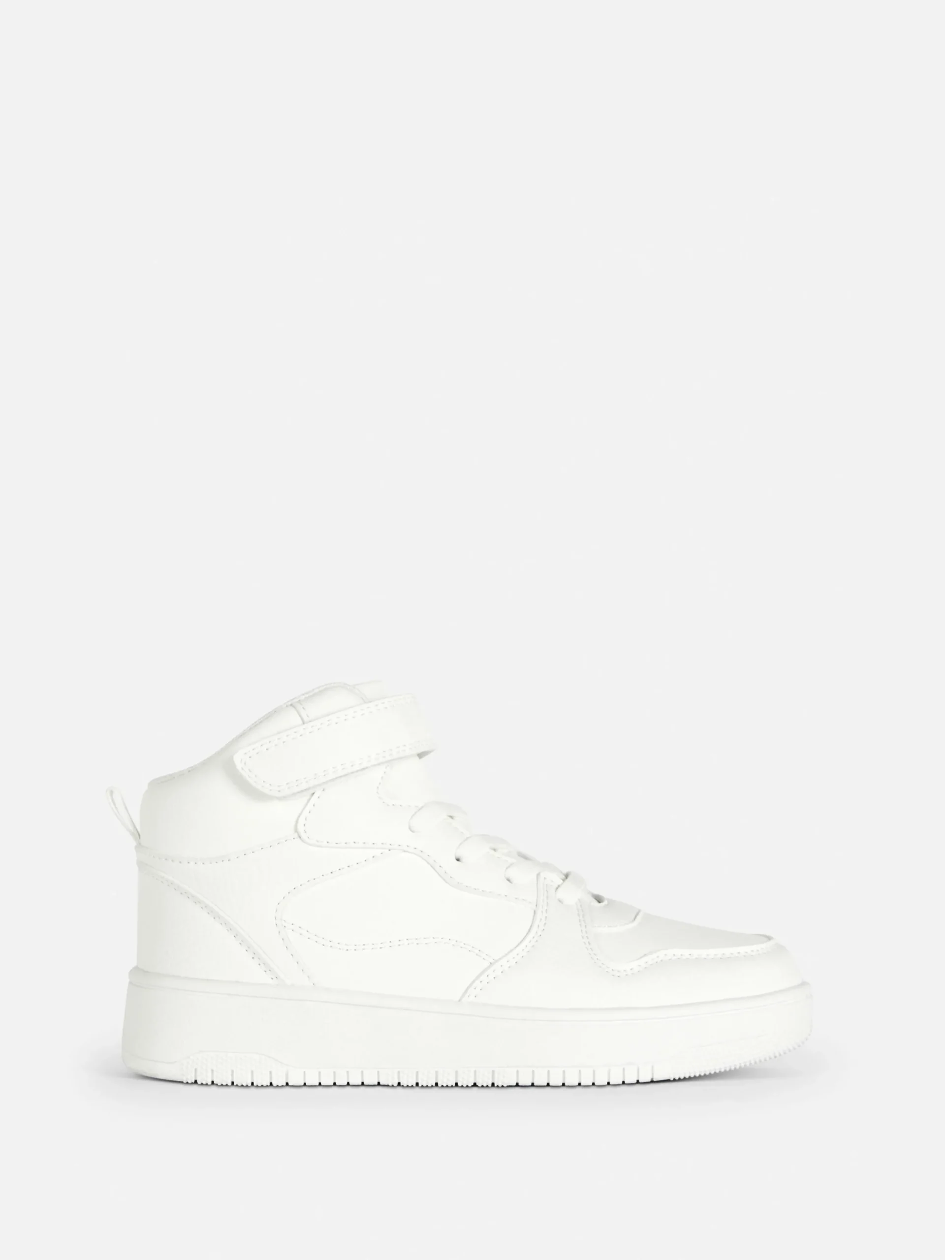 Deportivas De Caña Alta Y Suela Gruesa