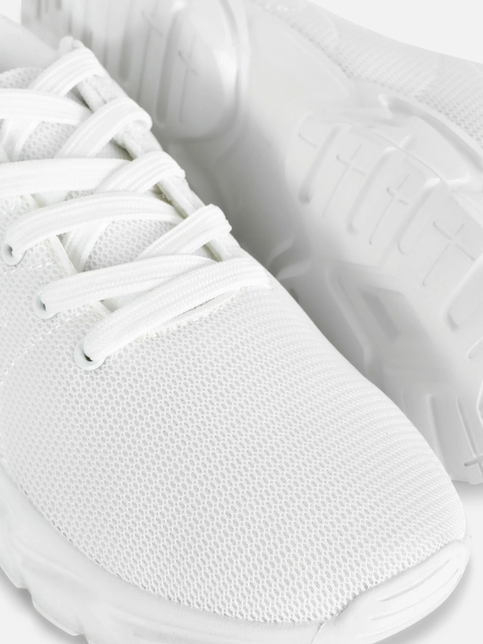 Deportivas De Malla Gruesa