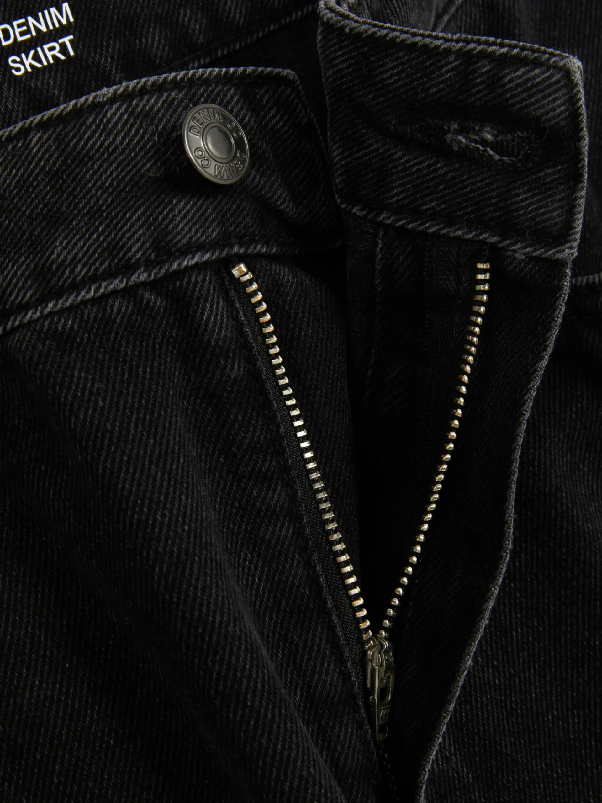 Falda Vaquera A Media Pierna