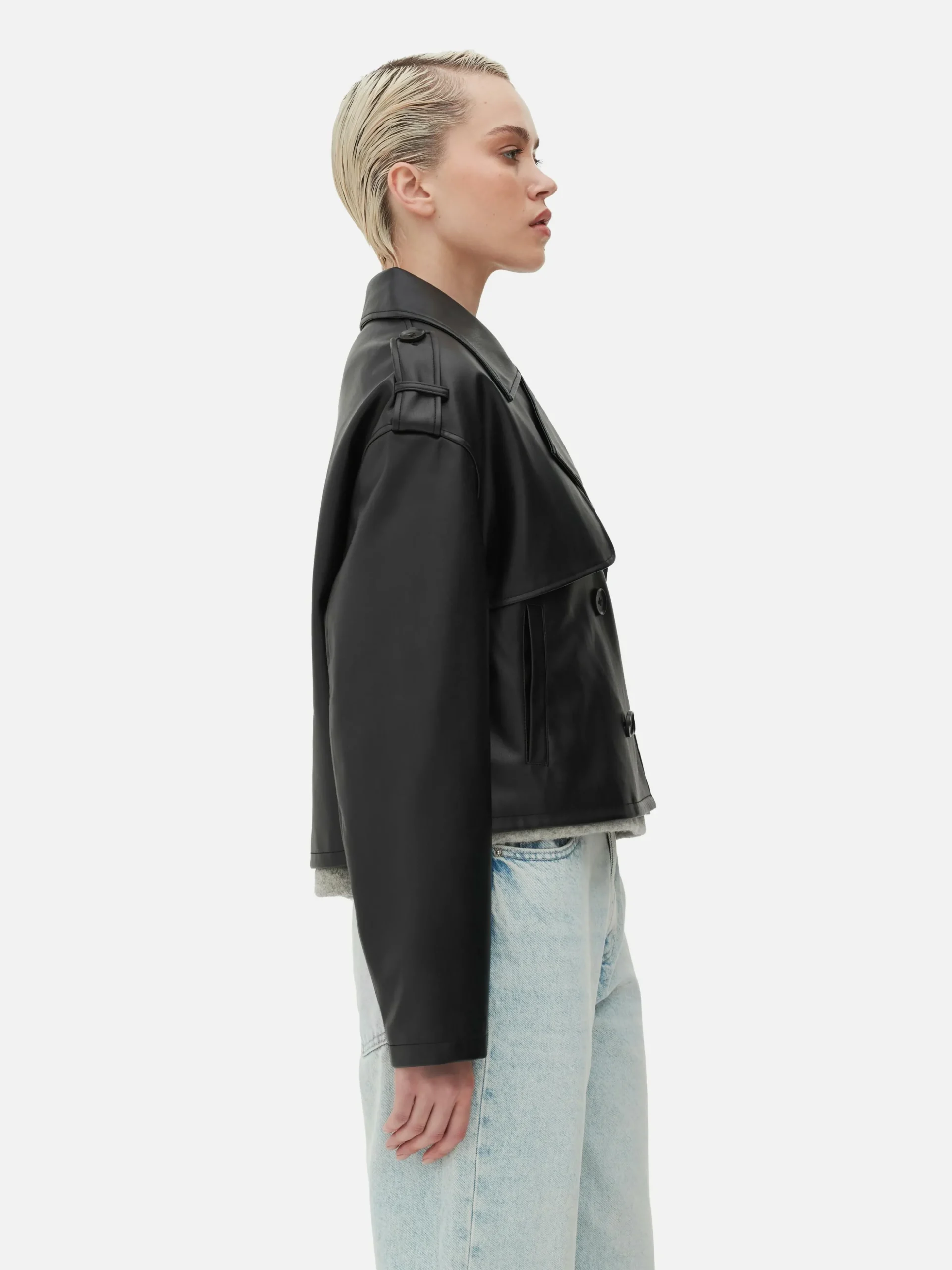 Gabardina De Piel Sintética Corta