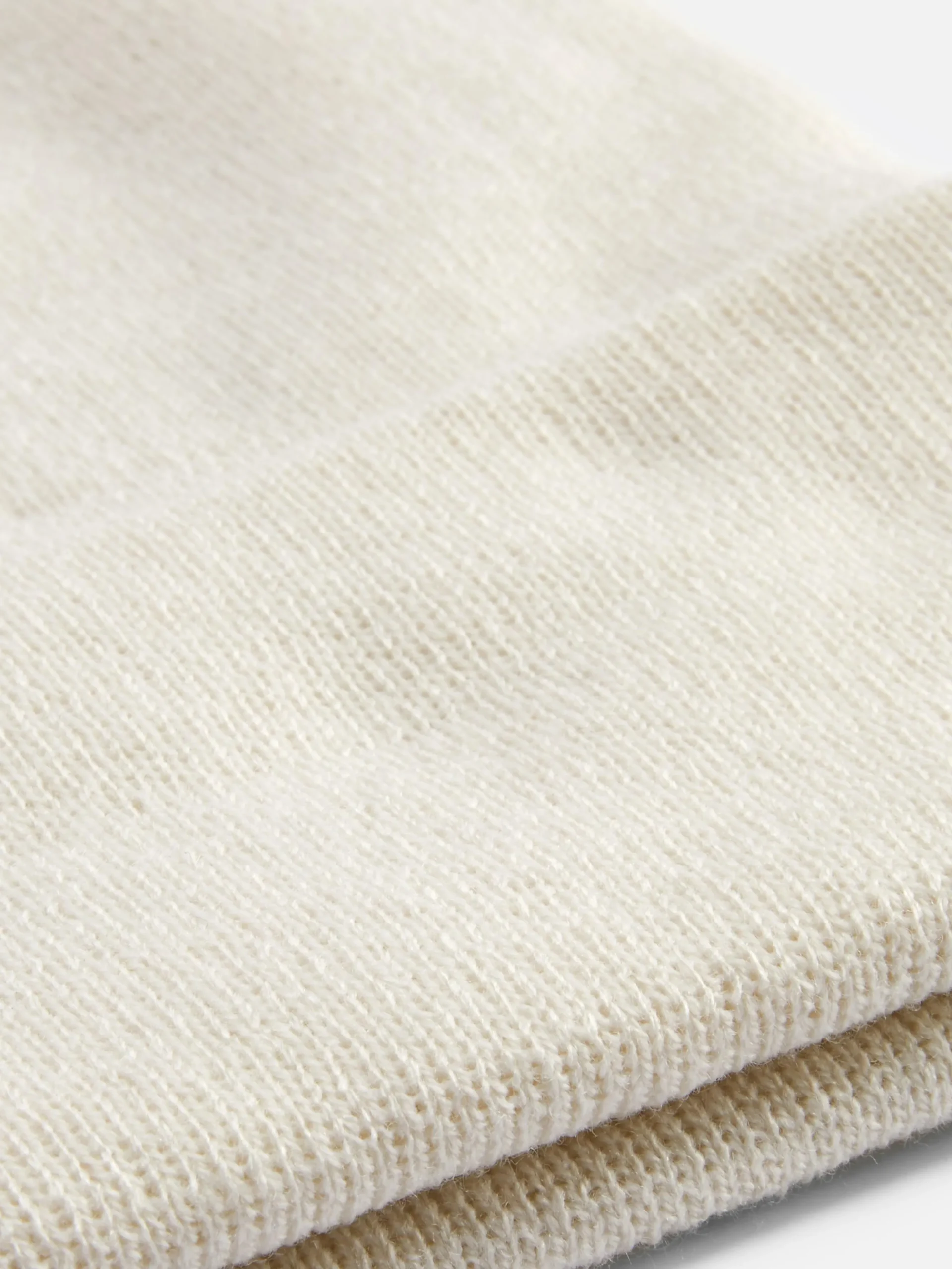 Gorro De Punto Con Borde Vuelto