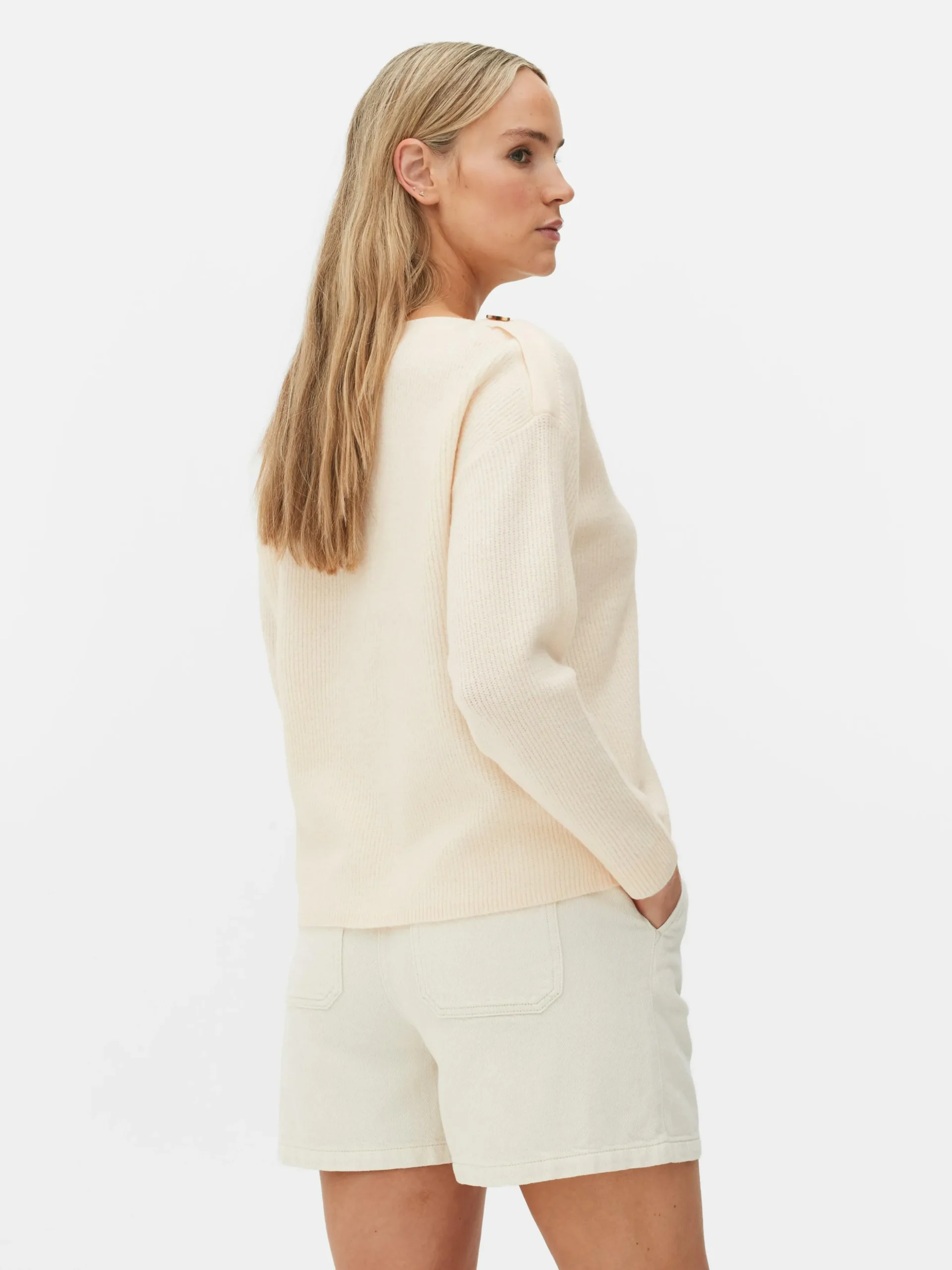 Jersey De Cuello Barco Con Botones En Los Hombros