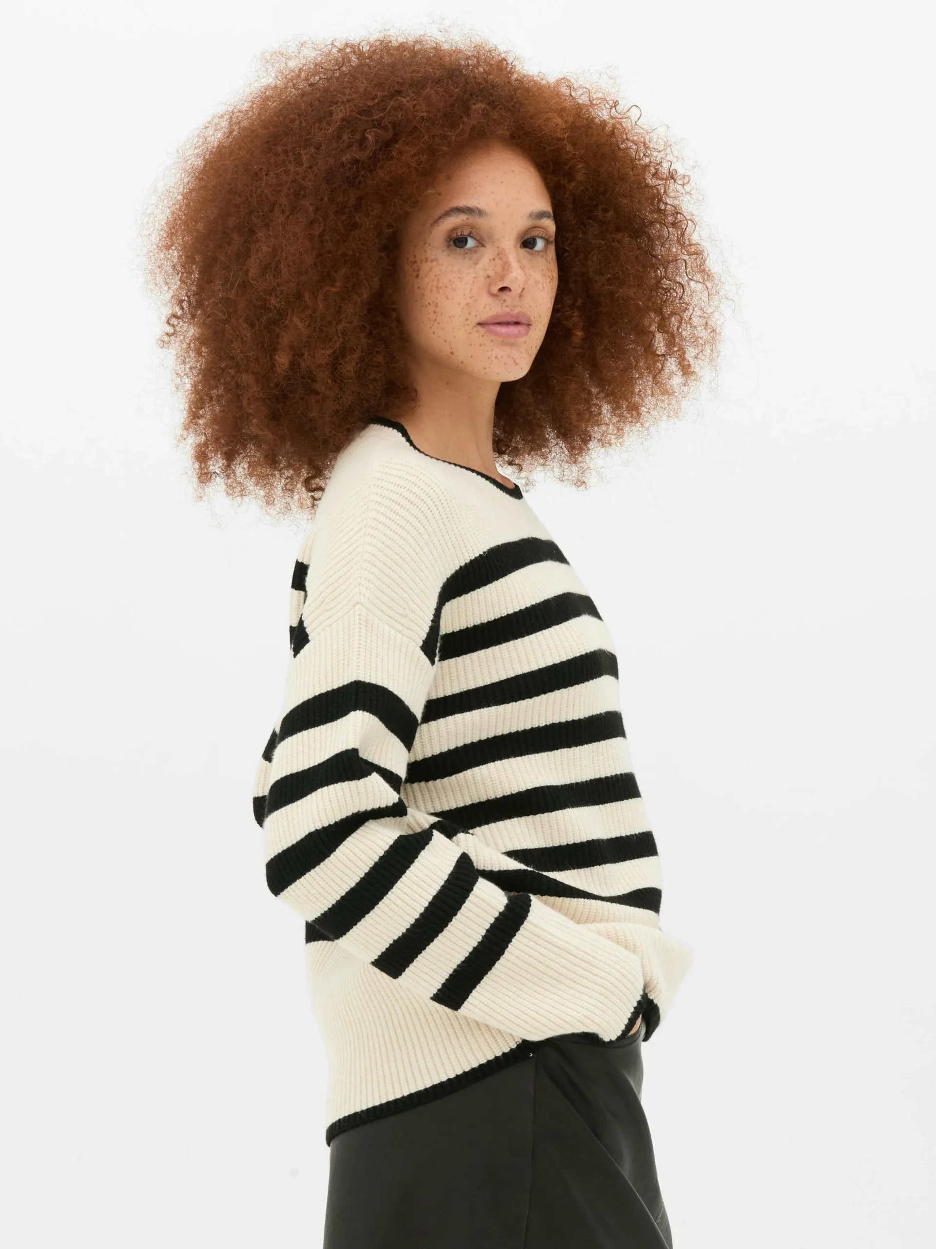 Jersey De Cuello Redondo Con Botones Decorativos