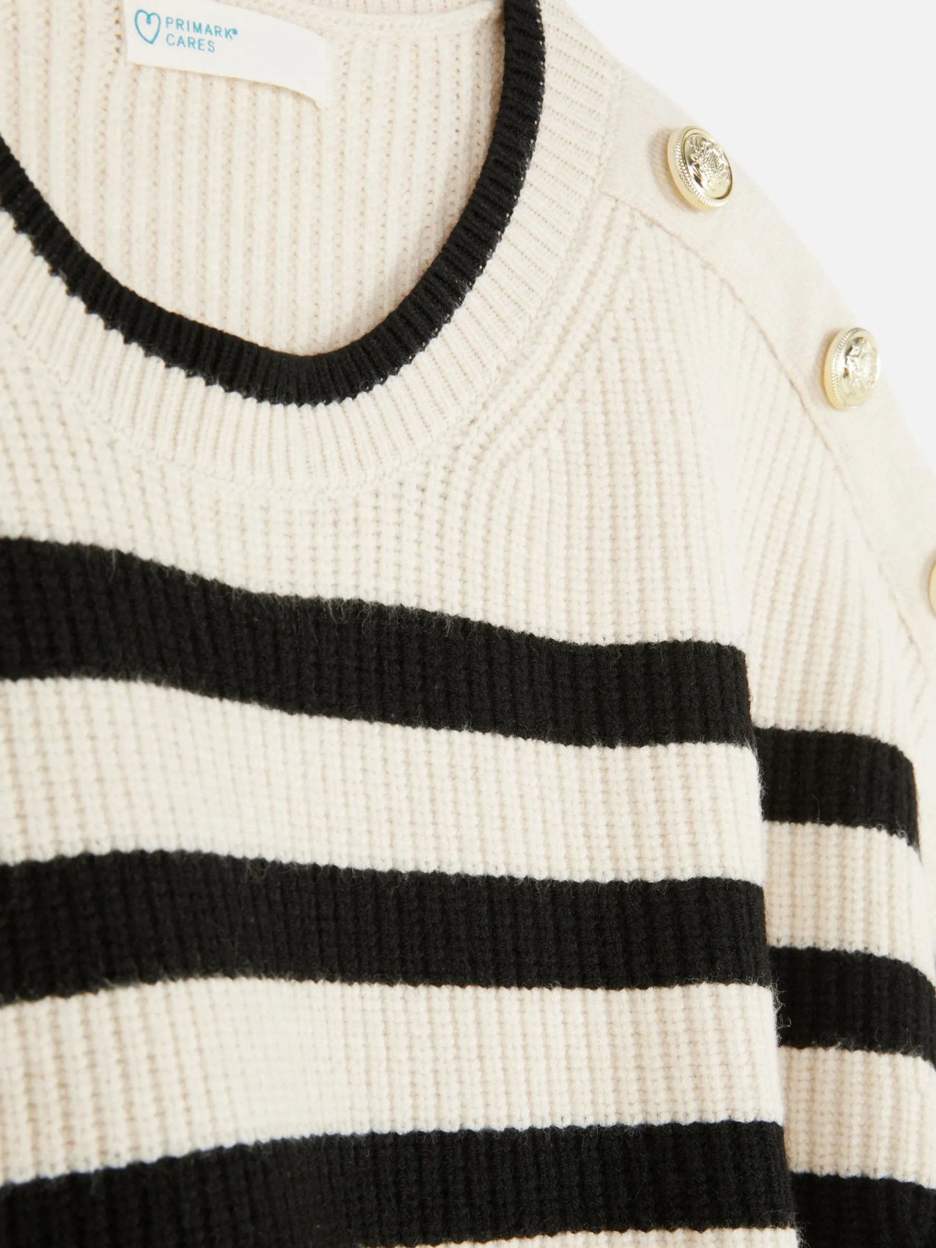 Jersey De Cuello Redondo Con Botones Decorativos