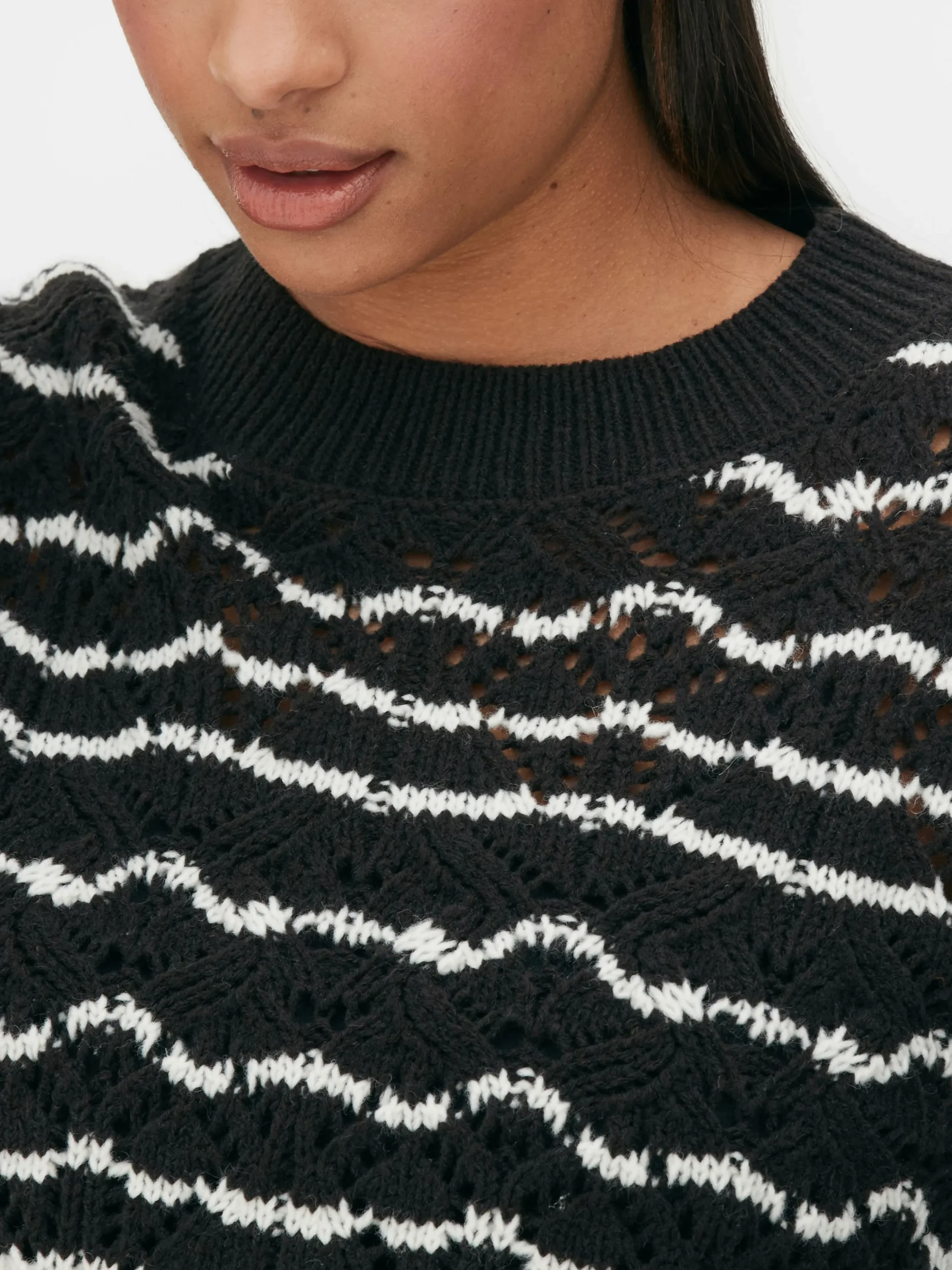 Jersey De Cuello Redondo Y Punto Abierto