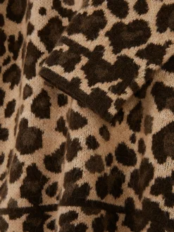 Jersey De Leopardo Con Cuello De Pico
