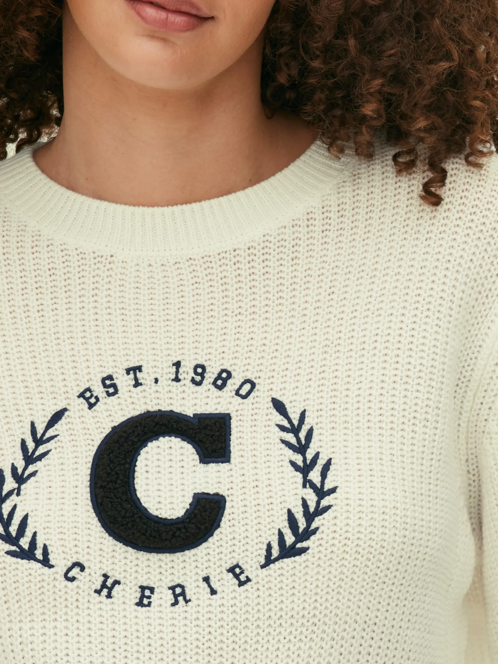 Jersey De Punto Bordado