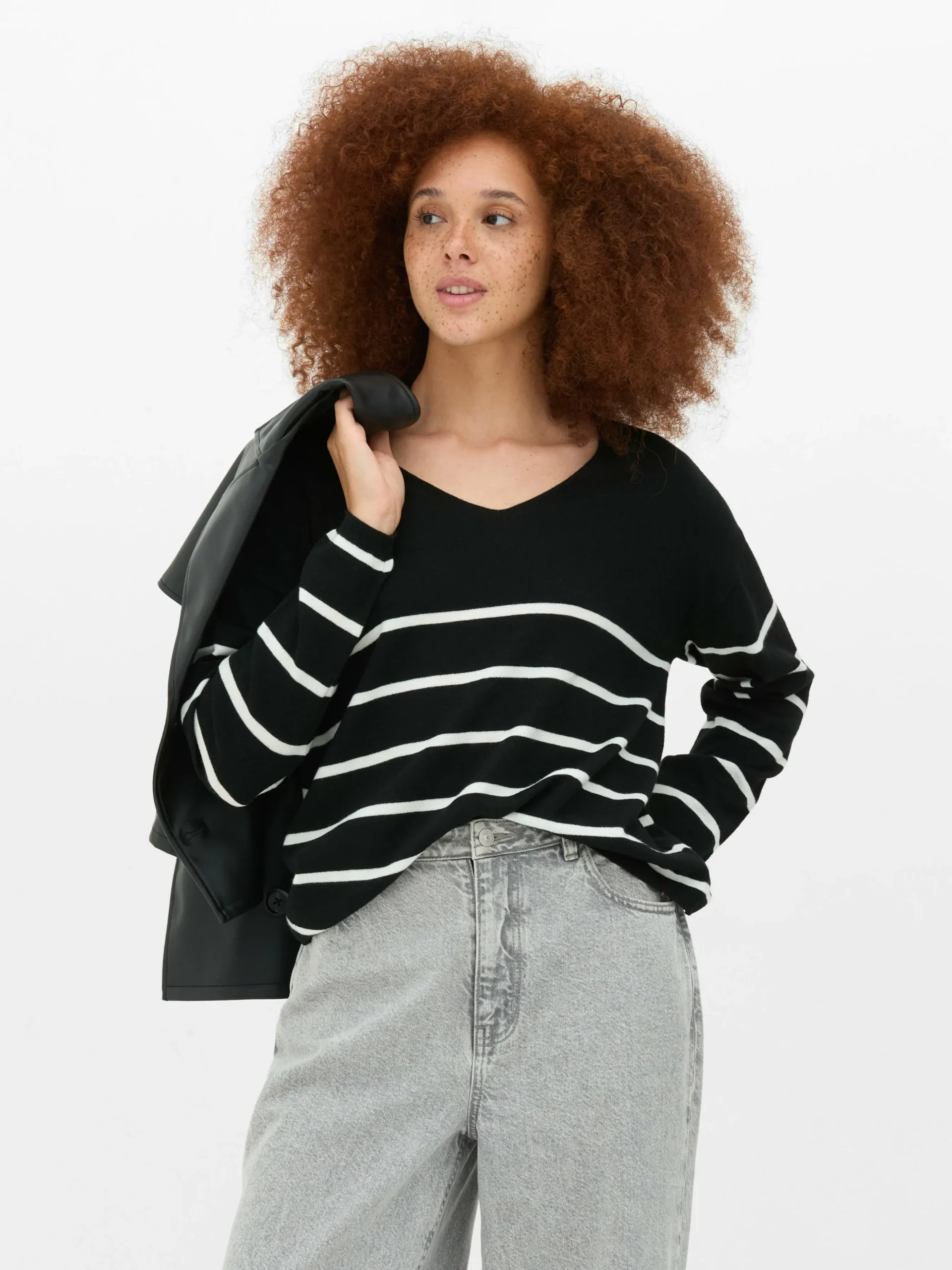 Jersey De Punto Fino Con Cuello De Pico