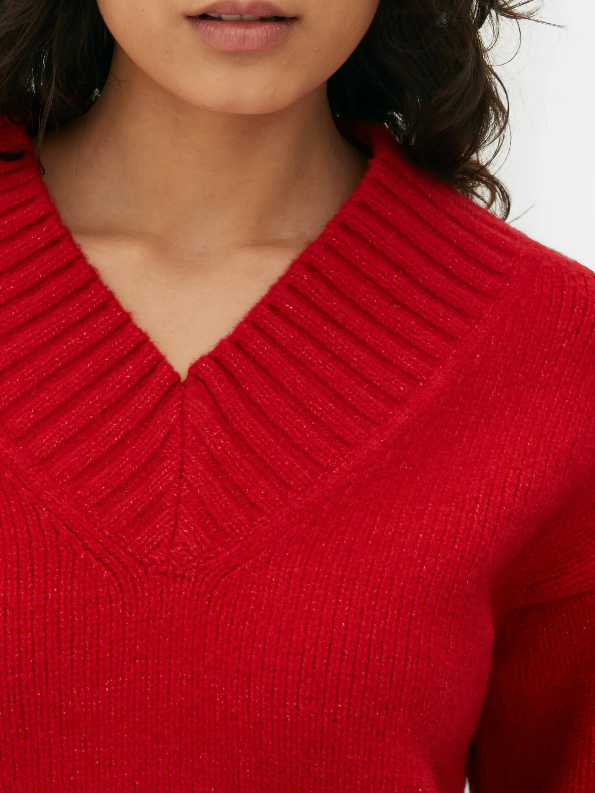 Jersey De Punto Grueso Con Cuello De Pico