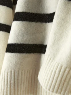 Jersey De Rayas Con Cuello Tipo Polo