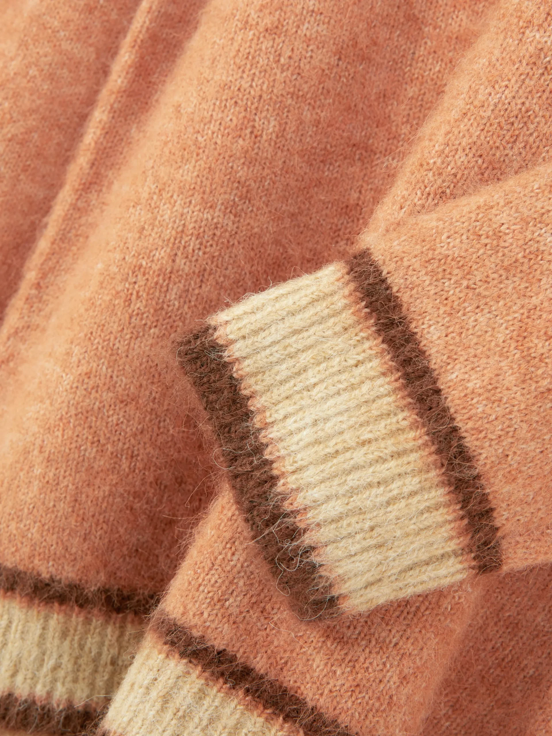 Jersey Vintage Con Cuello De Pico De Rita Ora