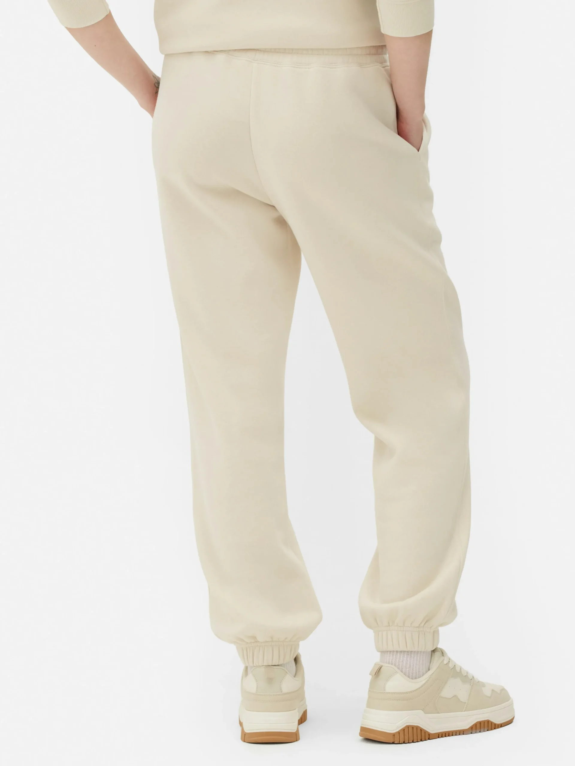 Joggers Básicos De Corte Recto