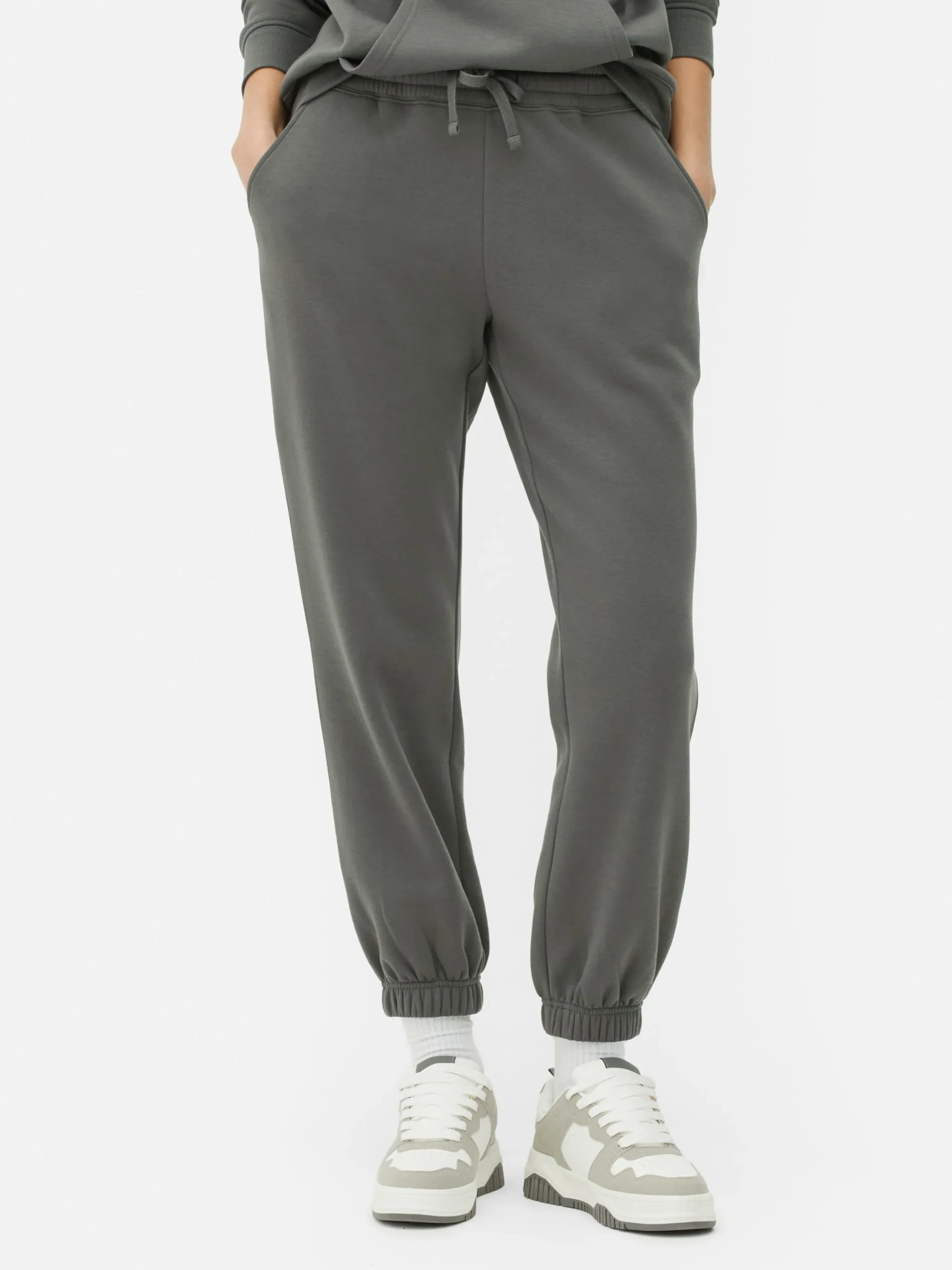 Joggers Básicos De Corte Recto