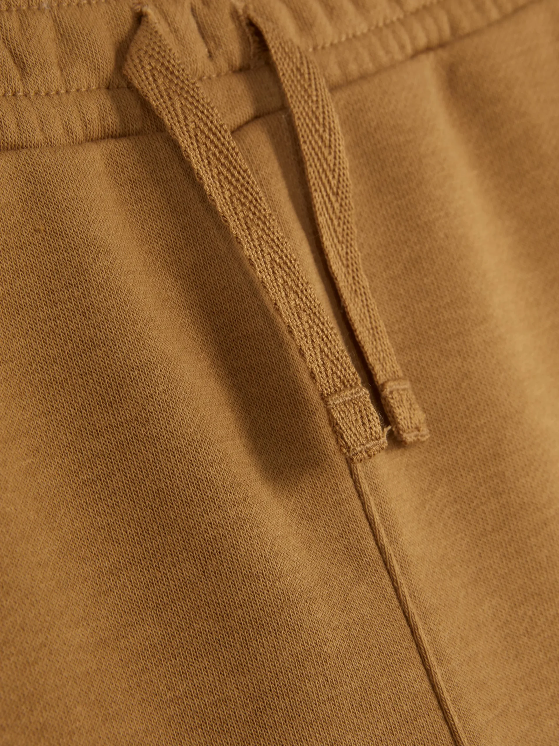 Joggers Con Bajos Ajustados Y Cordón De Ajuste