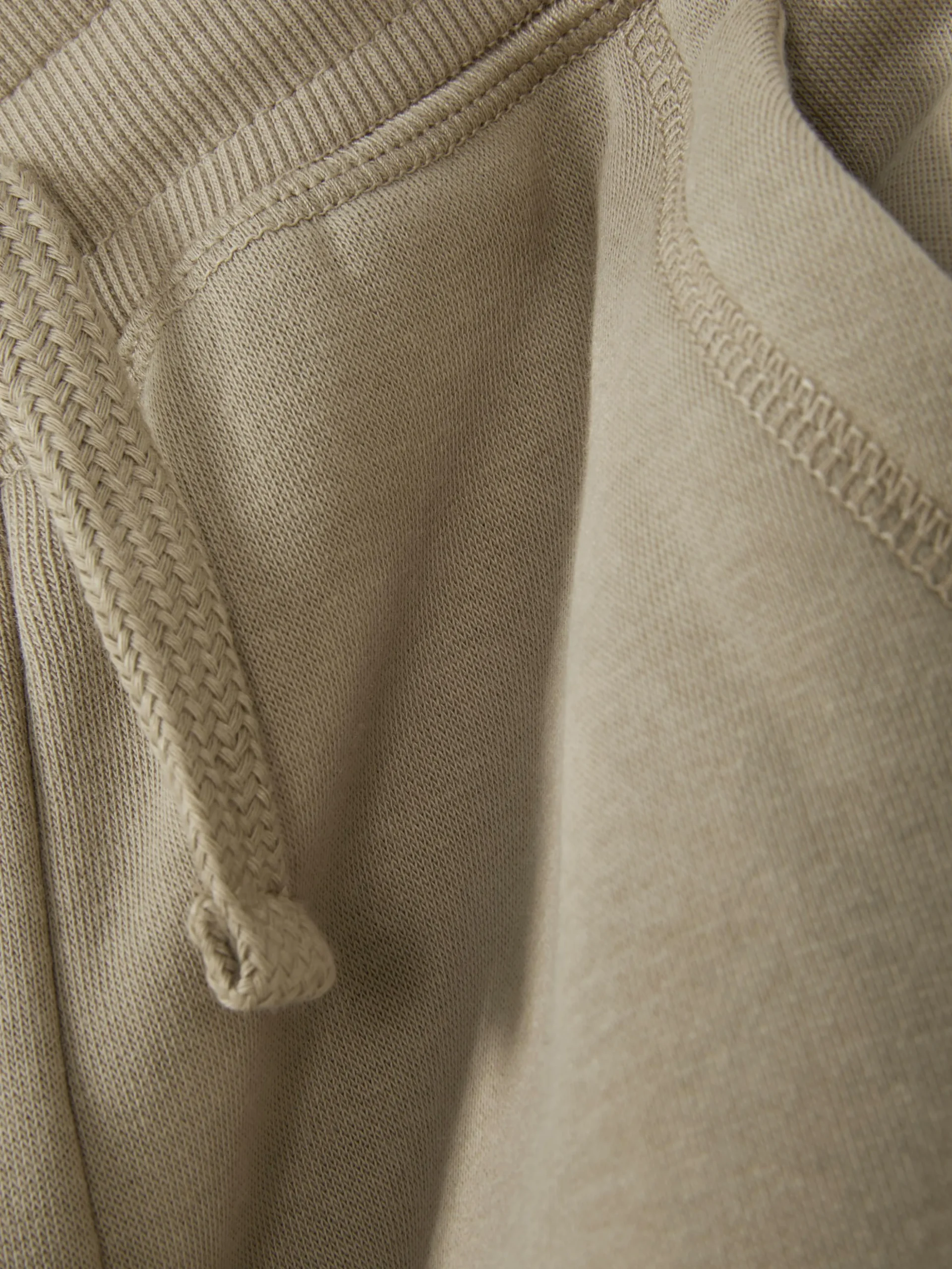 Joggers Con Bajos Ajustados Y Cordón De Ajuste