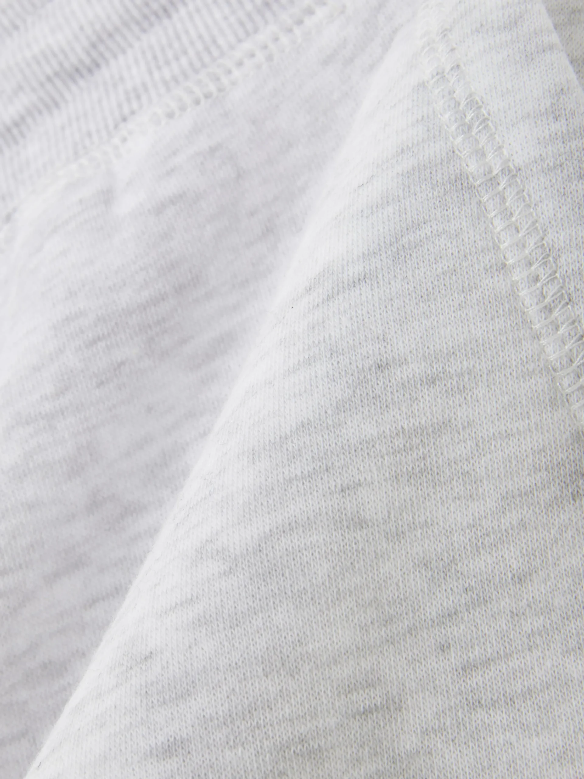 Joggers Con Bajos Ajustados Y Cordón De Ajuste