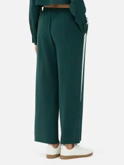 Joggers Con Rayas En Los Laterales