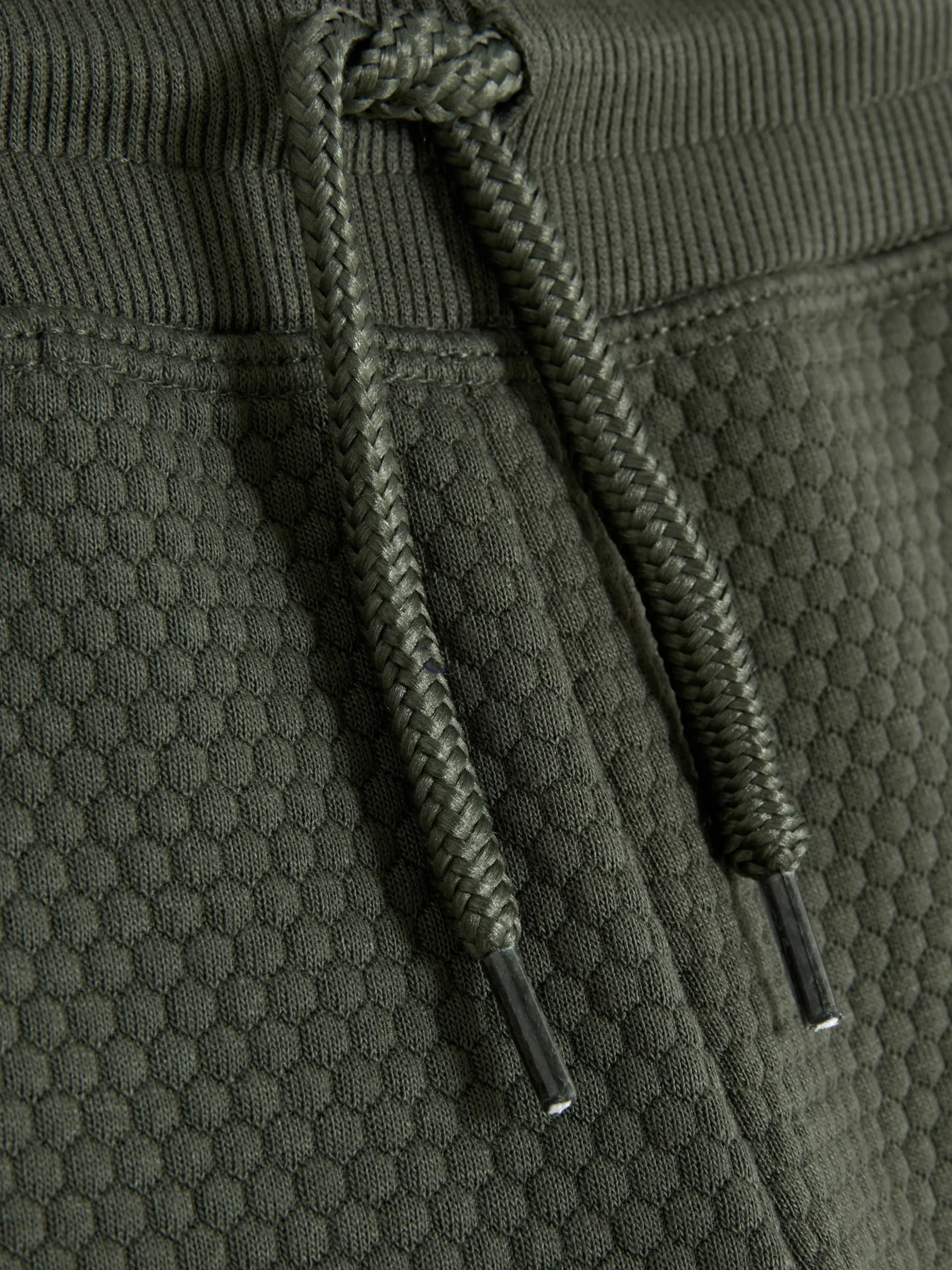 Joggers Con Textura Y Diseño Geométrico