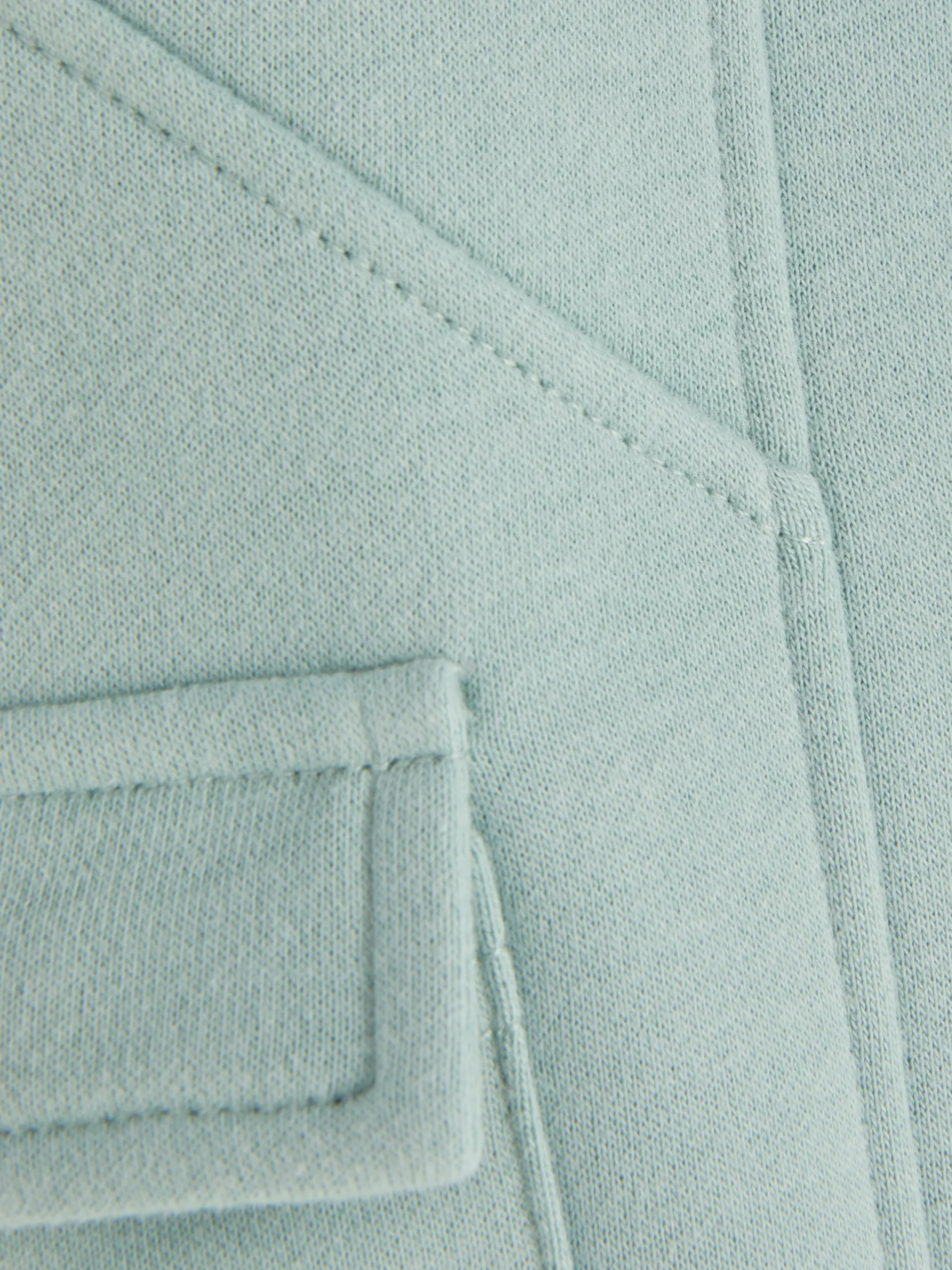 Joggers Estilo Cargo Con Bajos Ajustados