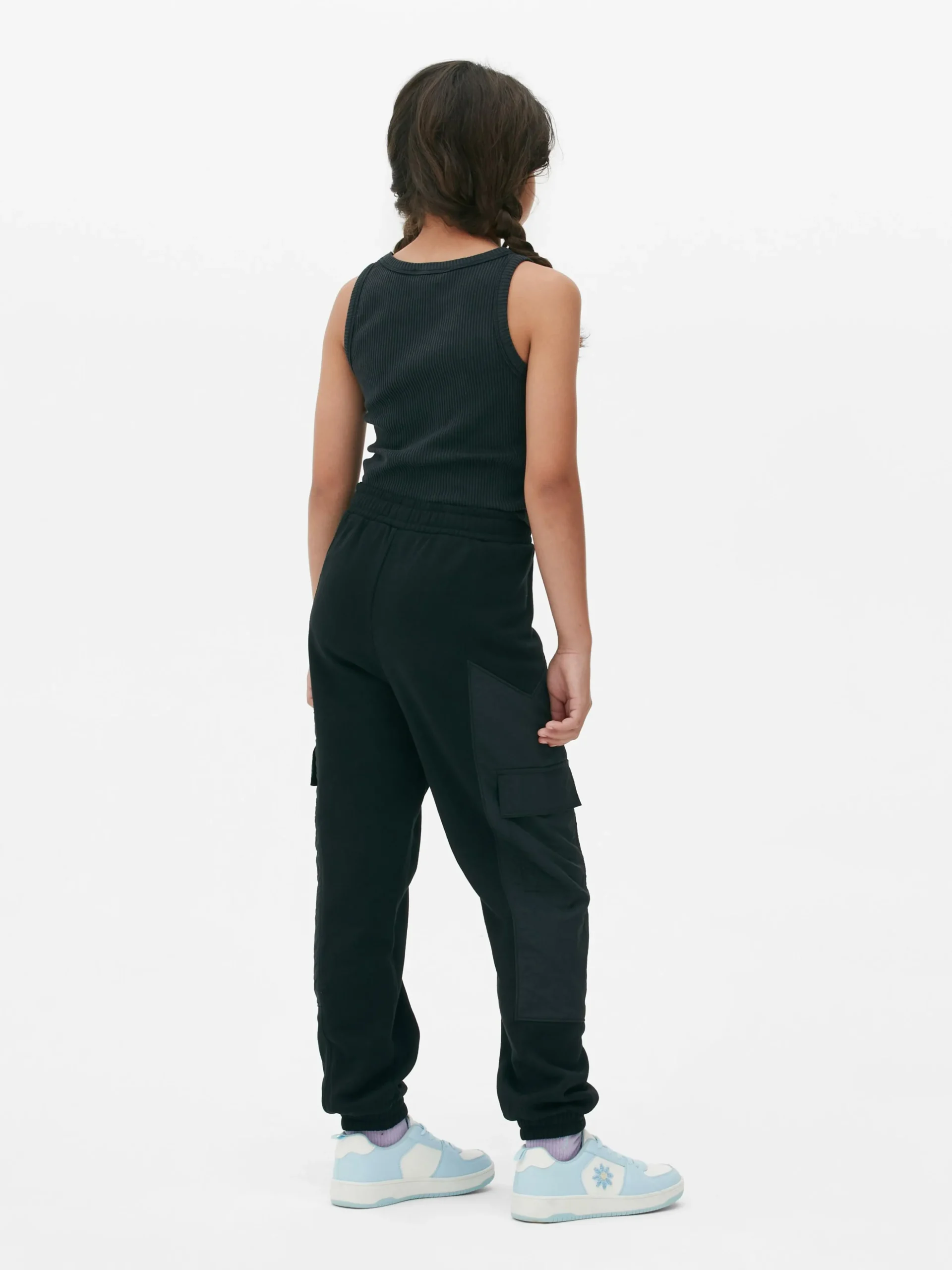 Joggers Estilo Cargo Con Bajos Ajustados