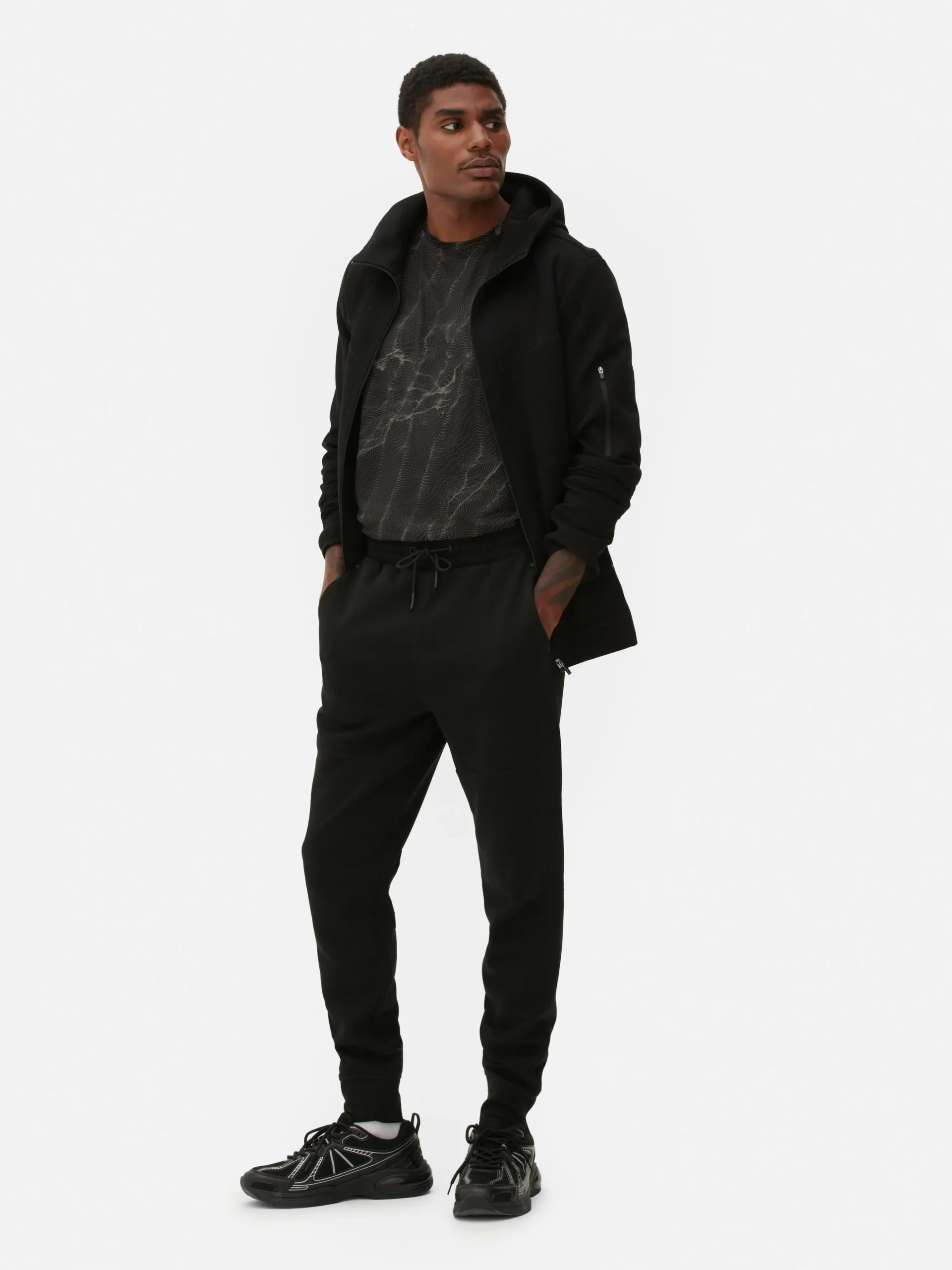 Joggers Reforzados De Corte Entallado