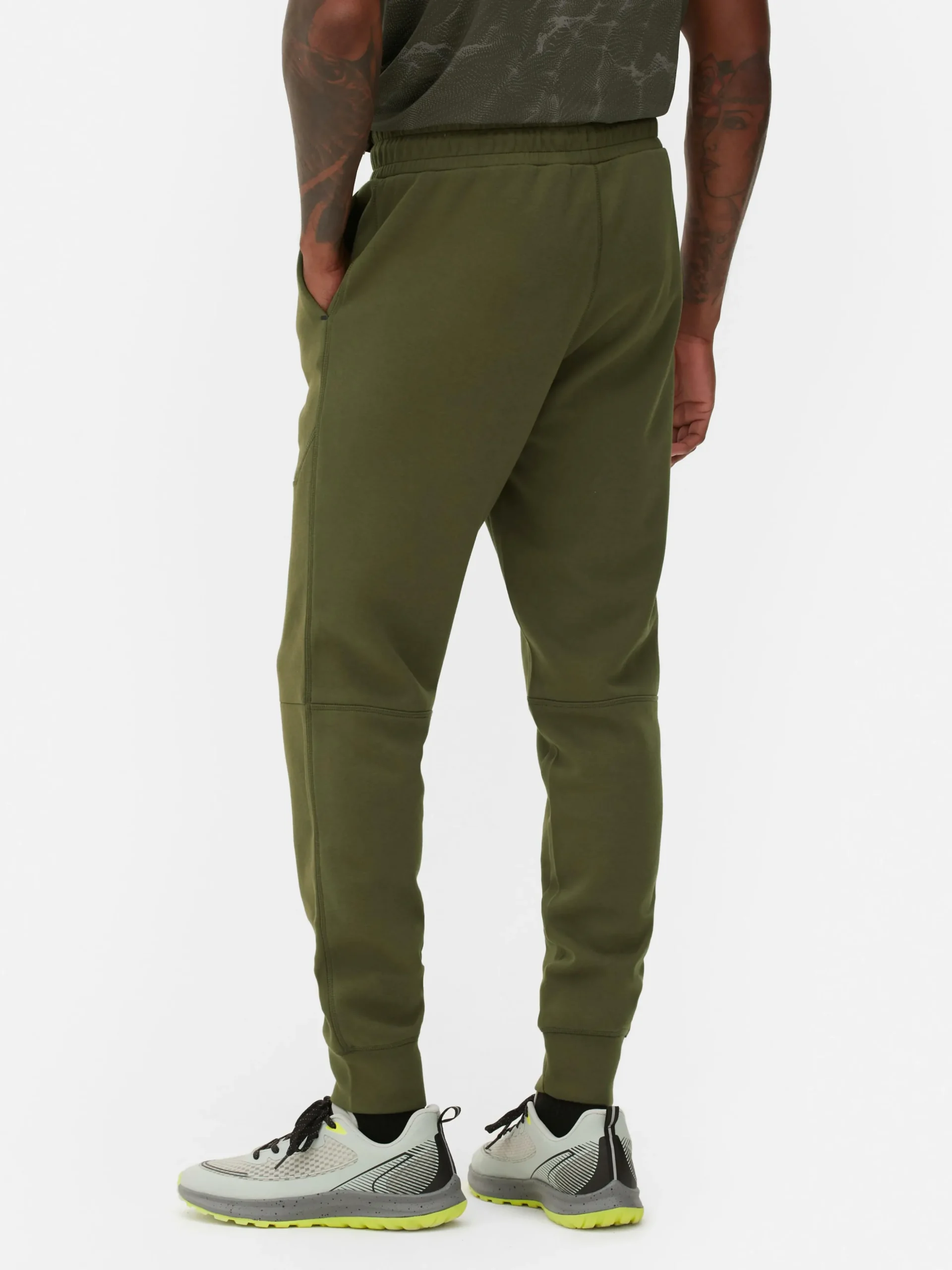 Joggers Reforzados De Corte Entallado