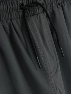 Joggers Técnicos Con Cordón De Ajuste