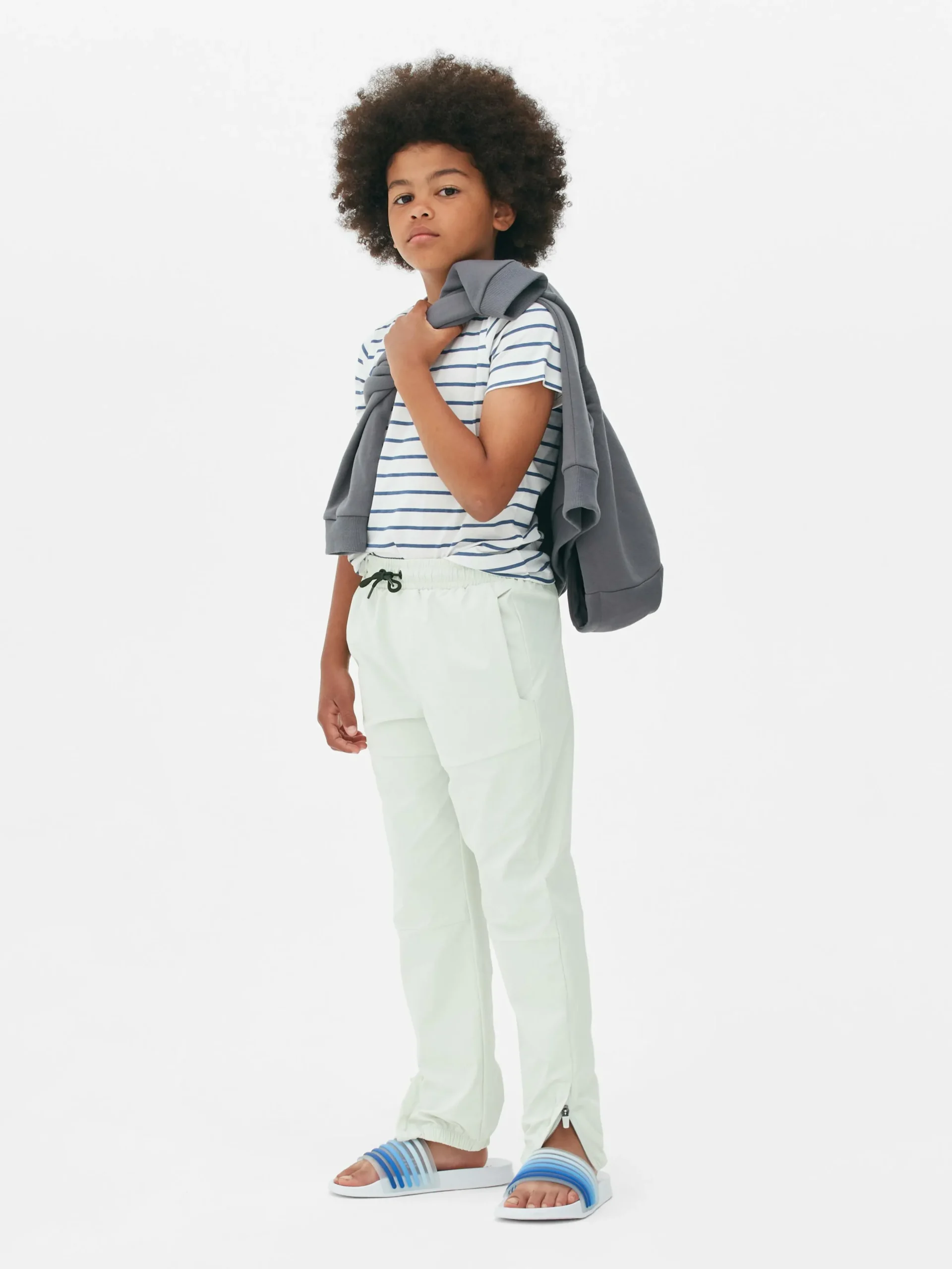 Joggers Técnicos Con Cordón De Ajuste