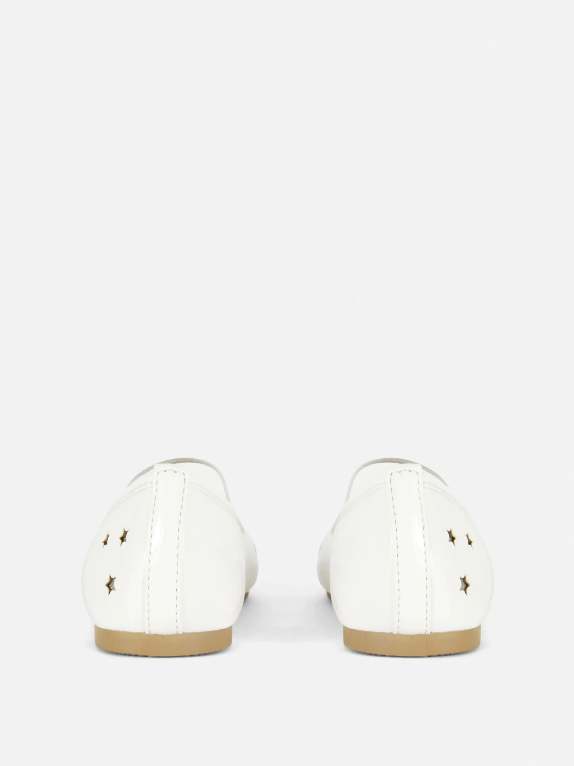 Manoletinas Con Estrellas Perforadas A Láser