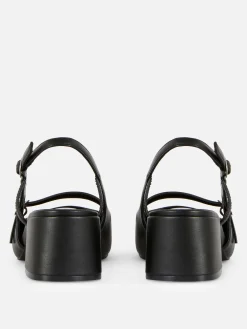 Merceditas Con Tacón Ancho Y Tira En El Talón