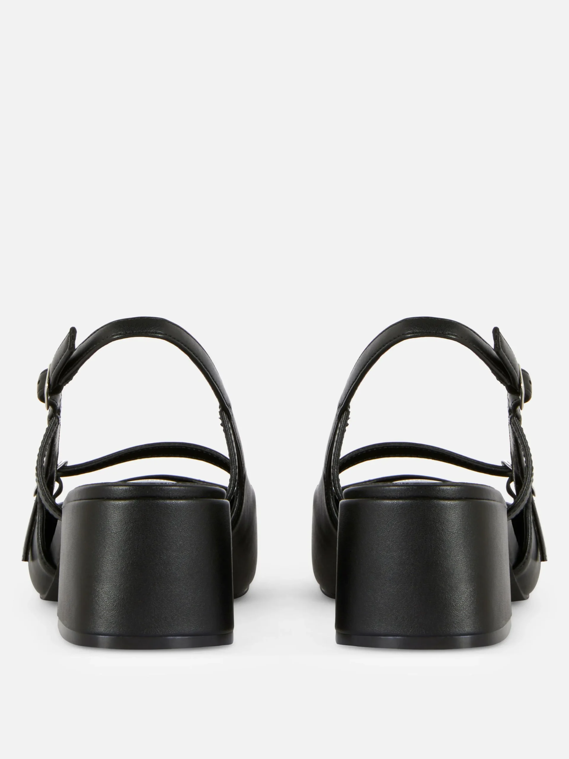 Merceditas Con Tacón Ancho Y Tira En El Talón