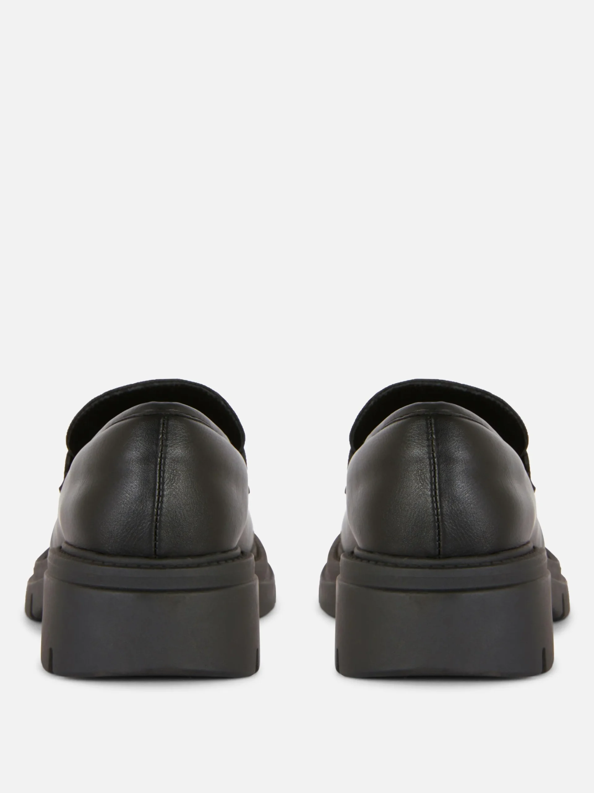 Mocasines De Piel Sintética Con Suela Gruesa