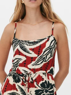 Mono Largo De Crepé Con Lazada En La Cintura