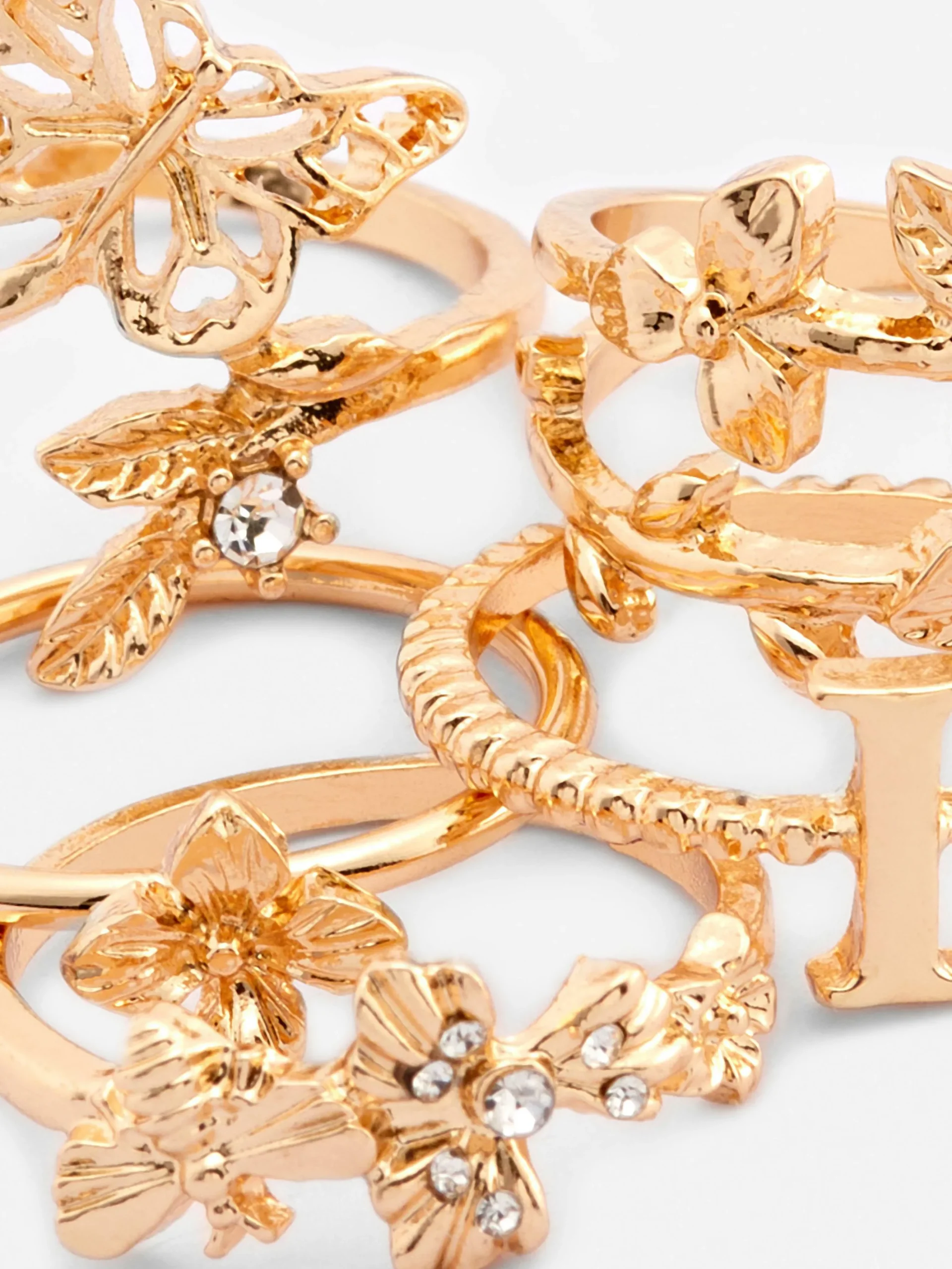 Pack De 5 Anillos Con Flores E Inicial