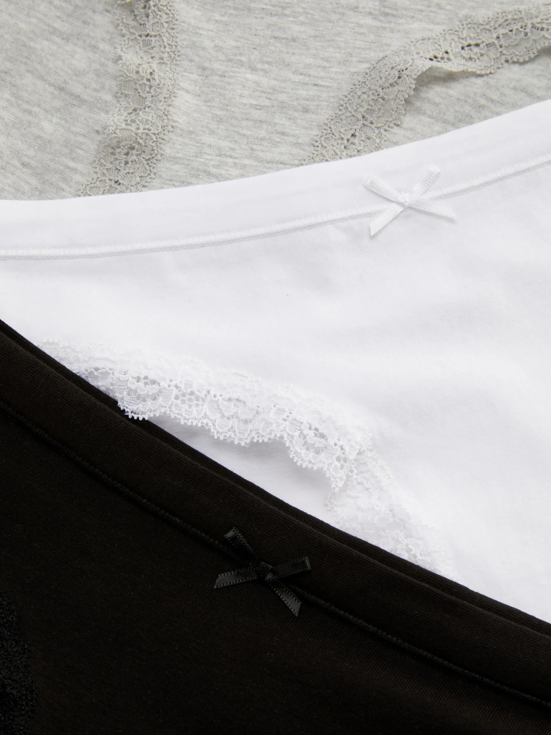 Pack De 3 Braguitas Mini Con Ribete De Encaje