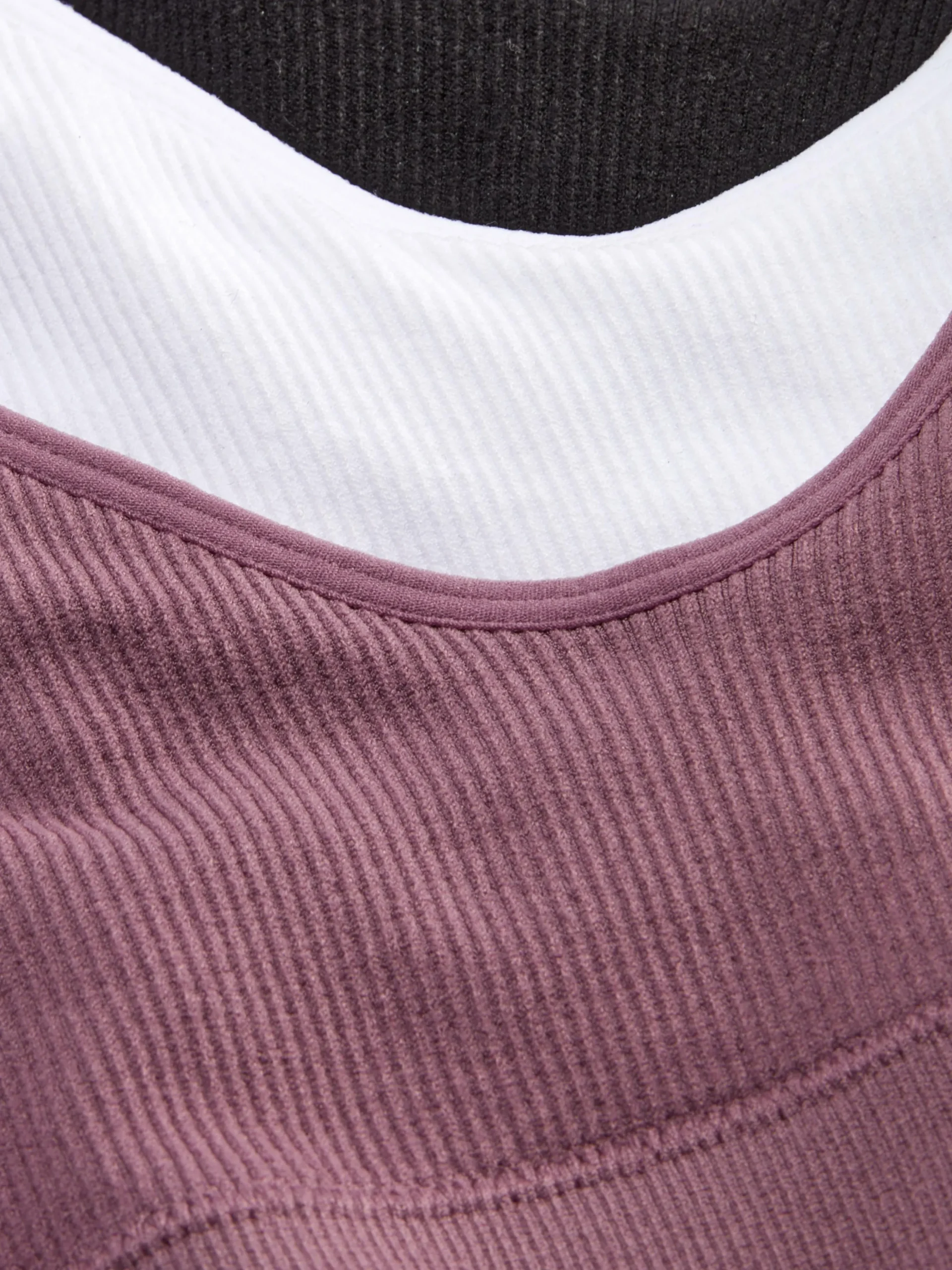 Pack De 3 Bralettes Cortos Sin Costuras