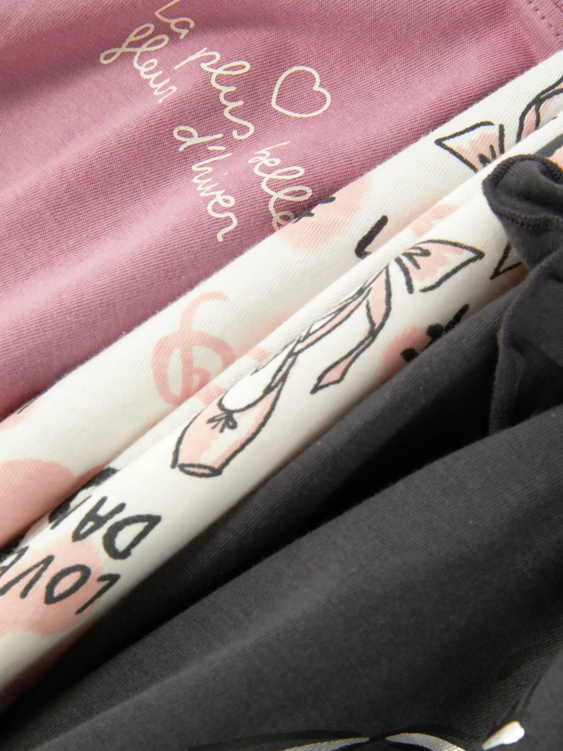 Pack De 3 Camisetas Gráficas De Manga Larga