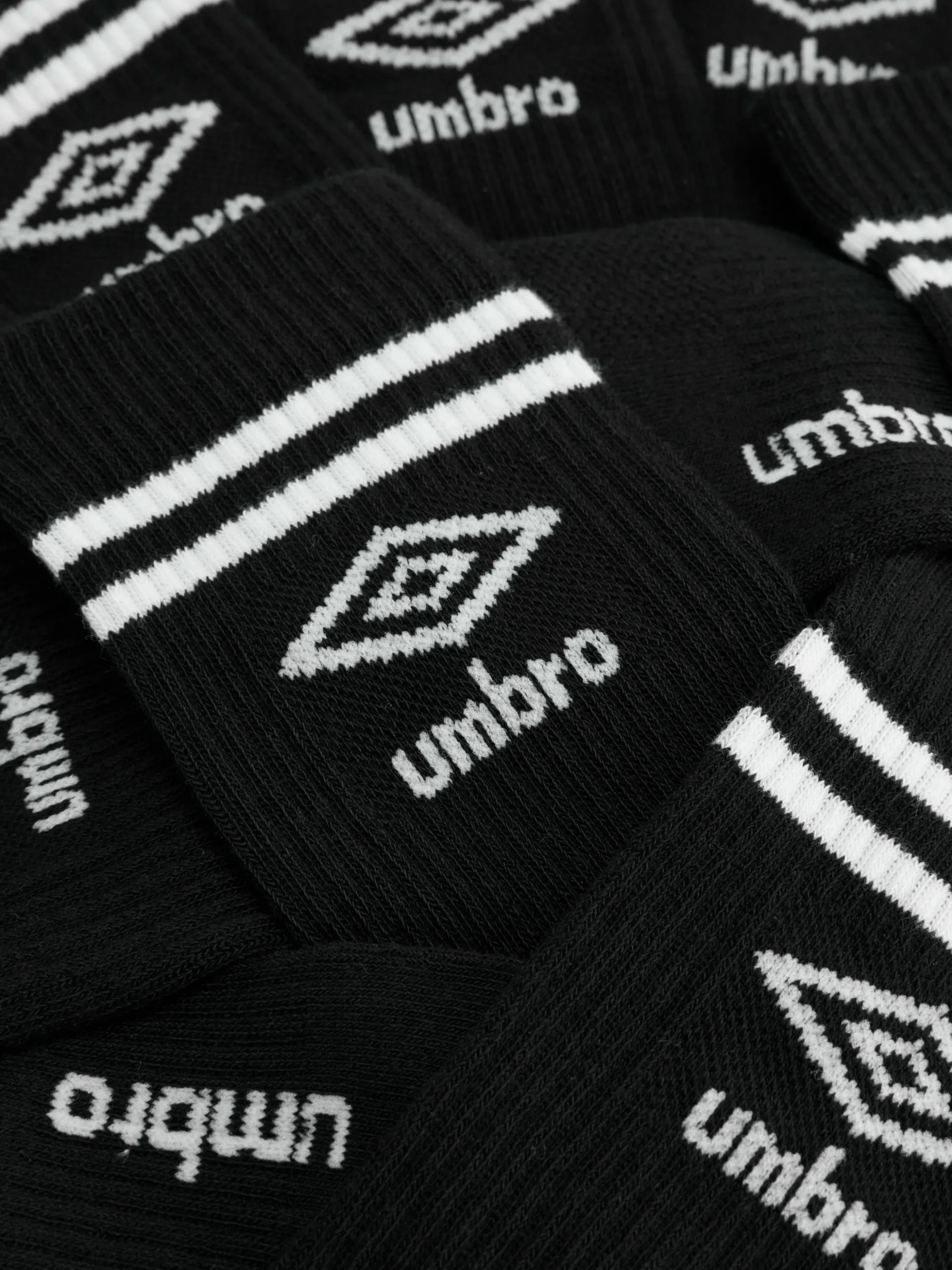 Pack De 5 Pares De Calcetines Deportivos Altos Umbro