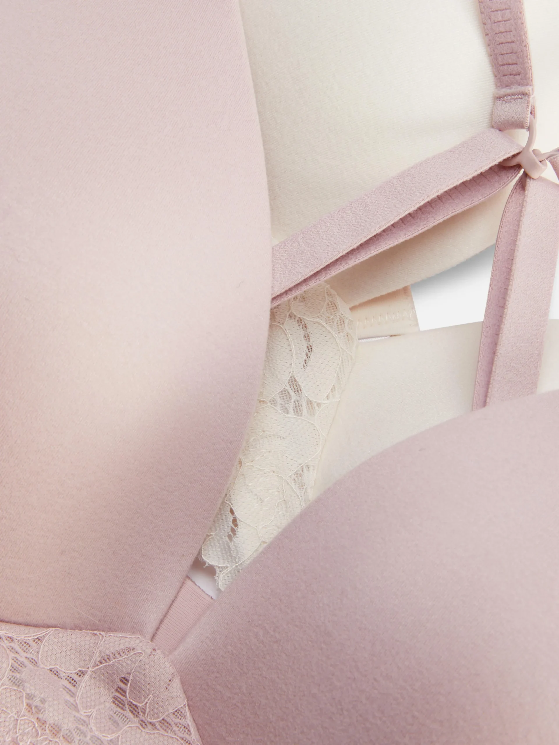 Pack De 2 Sujetadores Con Encaje Y Sin Aros