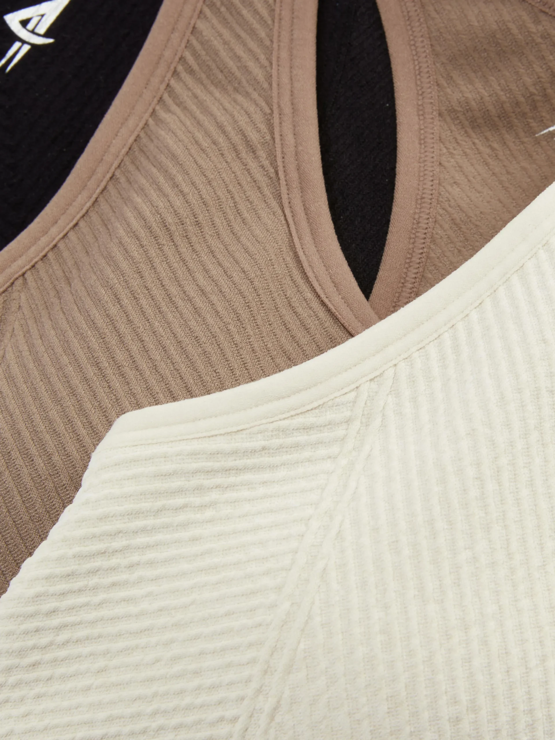 Pack De 3 Sujetadores Deportivos Sin Costuras