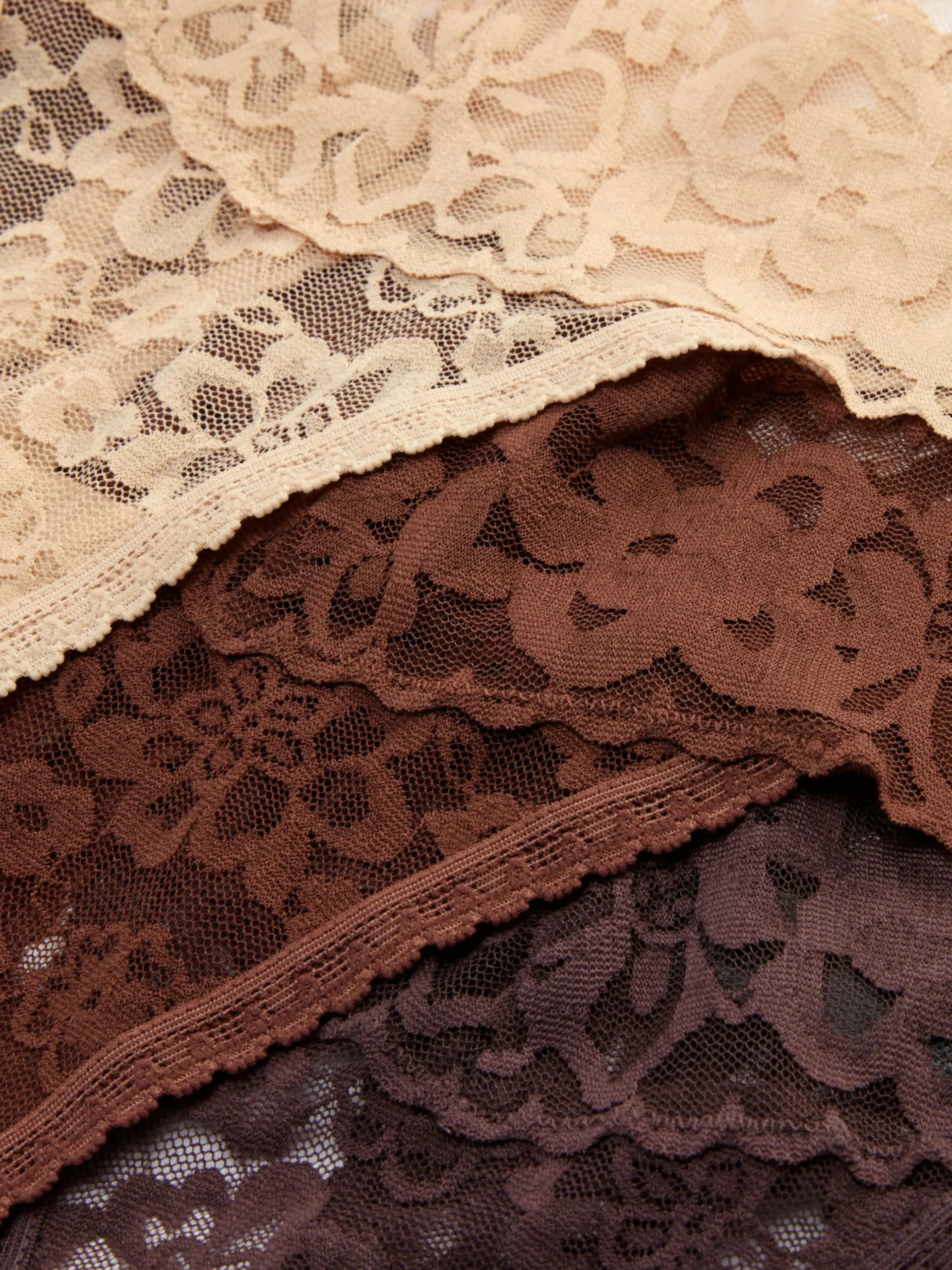 Pack De 3 Tangas Bandeau Florales Con Encaje