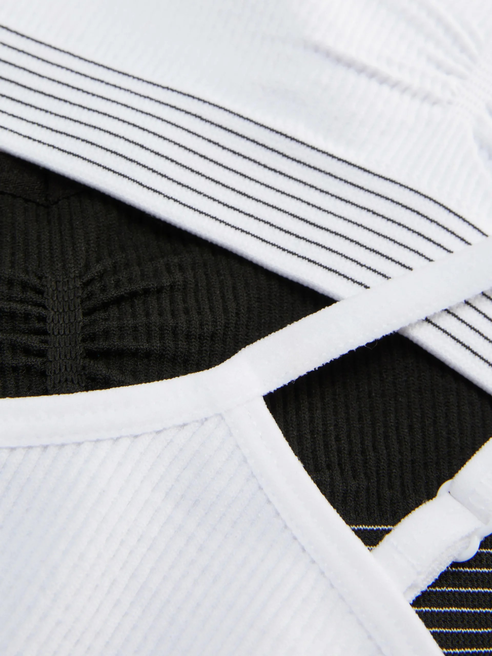 Pack De 3 Tops Cortos Con Tirantes