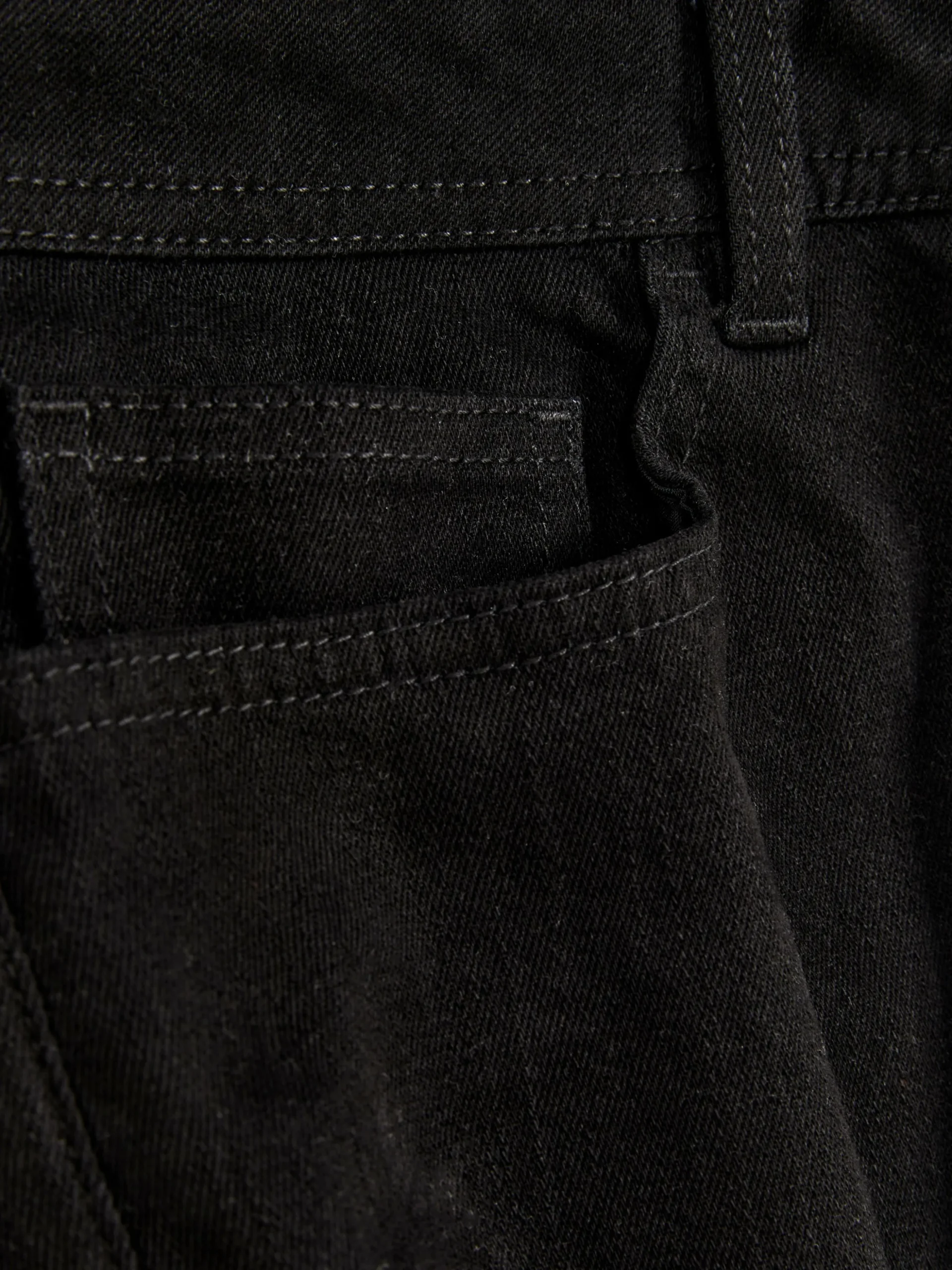 Pantalón Pitillo De Sarga