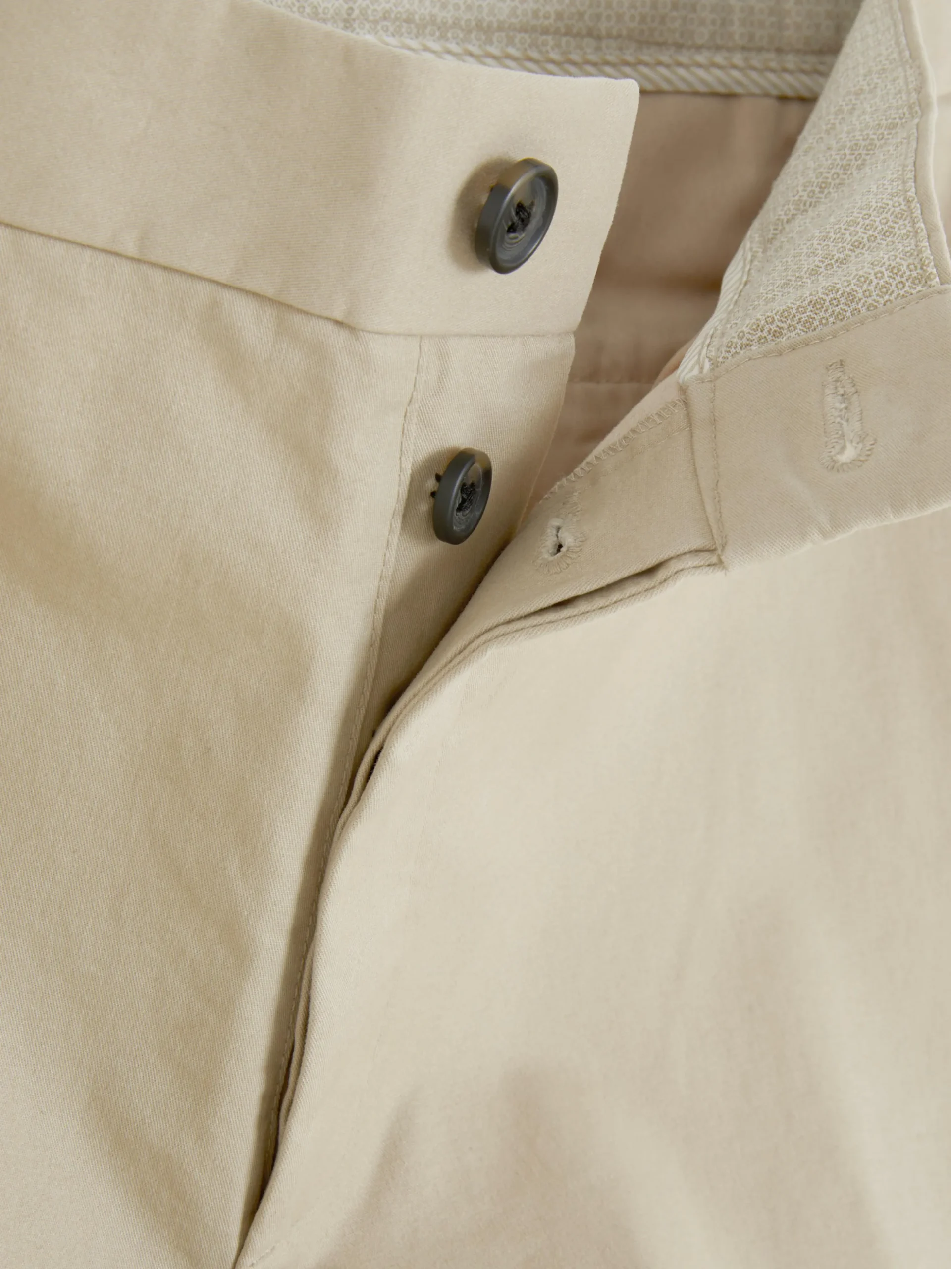 Pantalones Chinos Elásticos De Corte Entallado