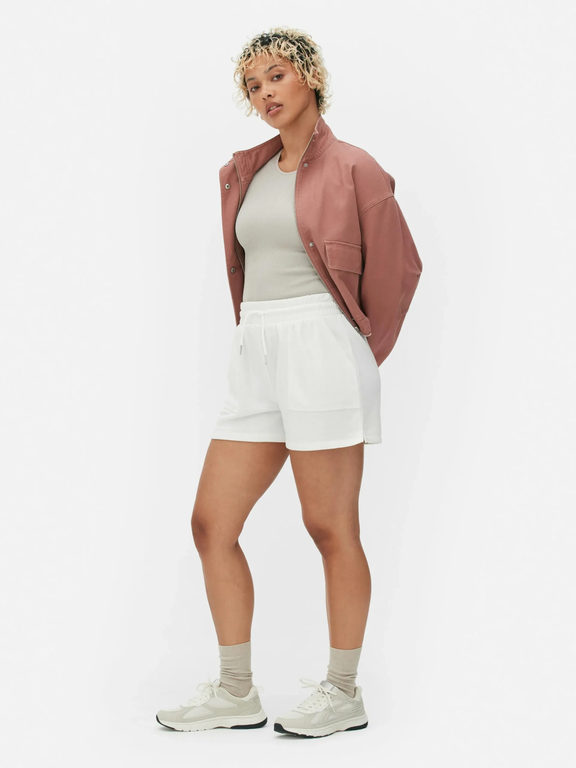 Pantalones Cortos Con Cordón Y Bolsillo De Stitch