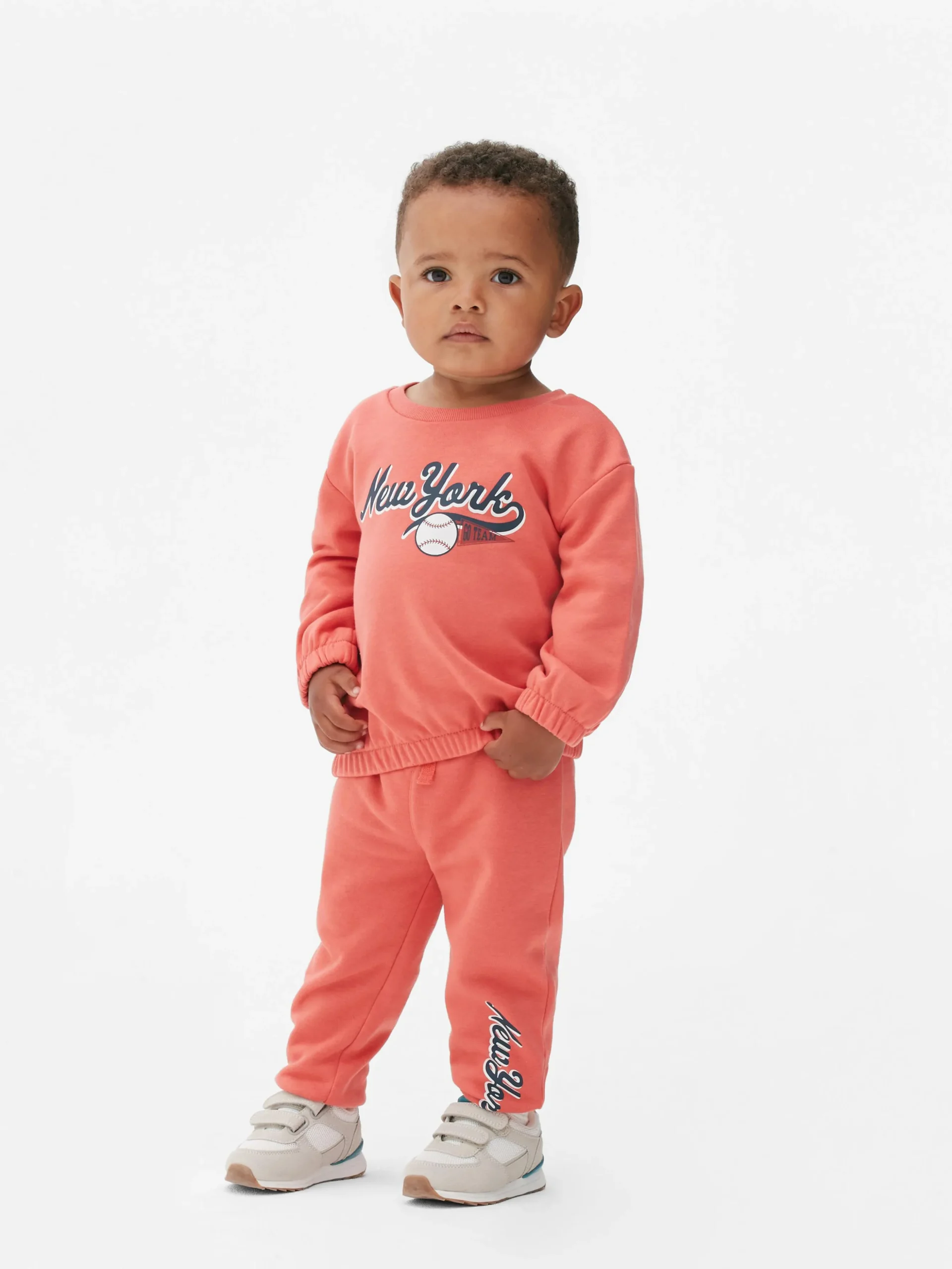 Pantalones De Chándal Con Cordón Y Bajos Ajustados