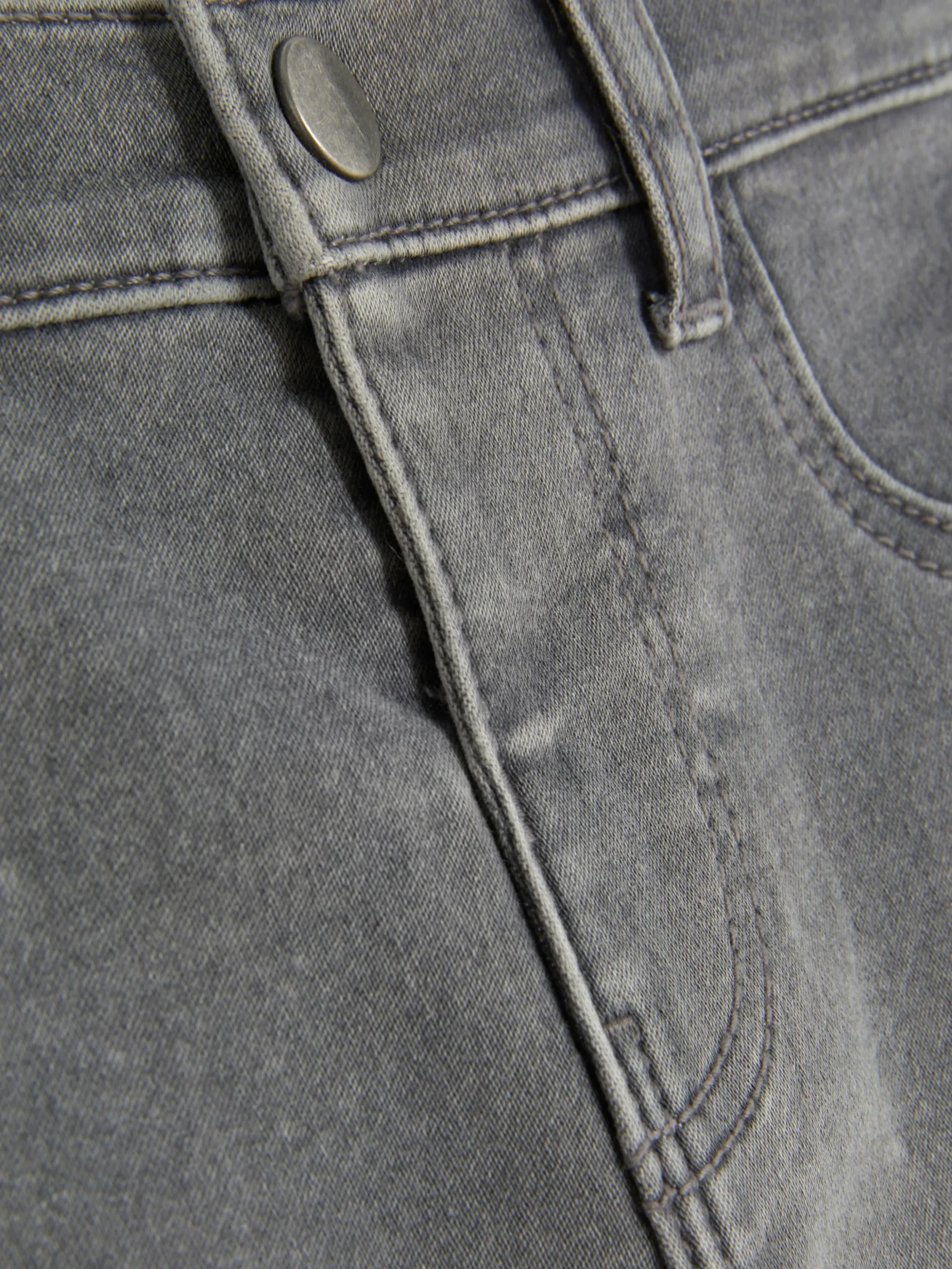 Pantalones Vaqueros De Corte Pitillo